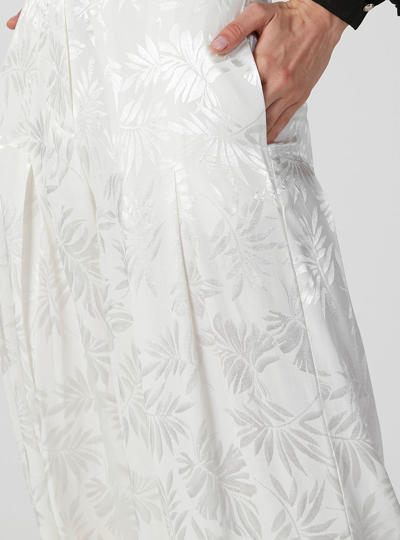 بنطلون بالازو بارز الملمس بقصّة واسعة وخصر متوسط الارتفاع وجيوب من آيكونيك-women-clothing-bottoms-trousers-image-3