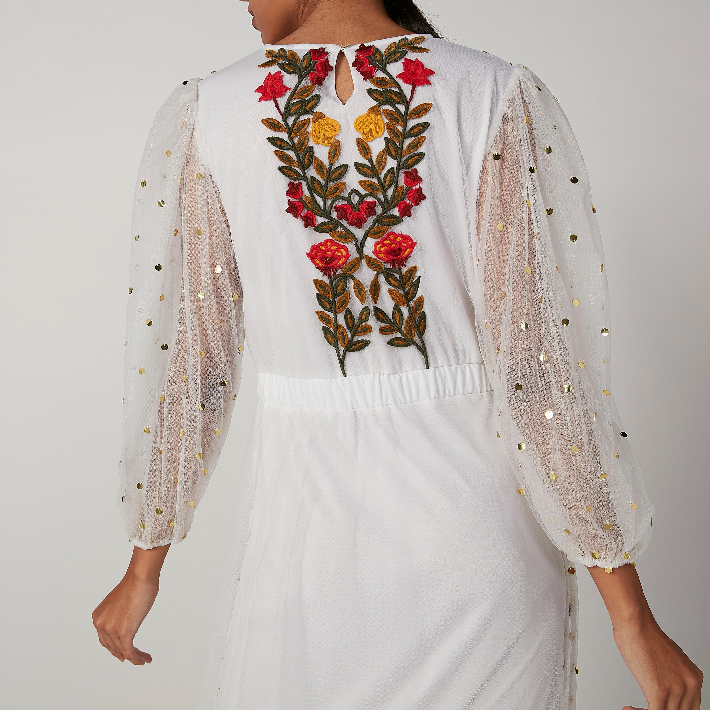 فستان طويل إيه لاين بأكمام بيشوب وتزيينات من آيكونيك-women-clothing-dresses-image-2