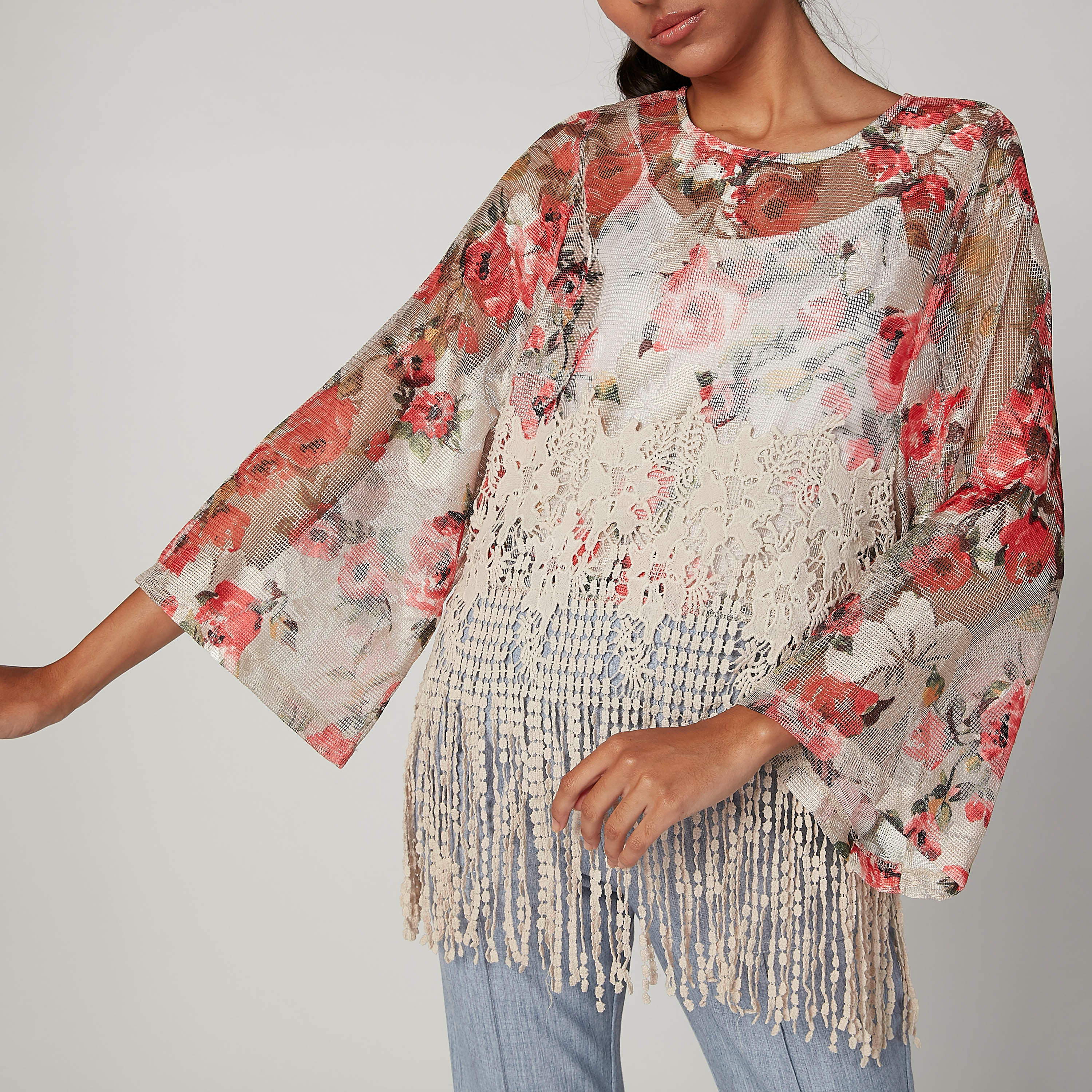 بلوزة بياقة مستديرة وأكمام طويلة وطبعات زهرية من آيكونيك-women-clothing-shirtsandblouses-blouses-image-2