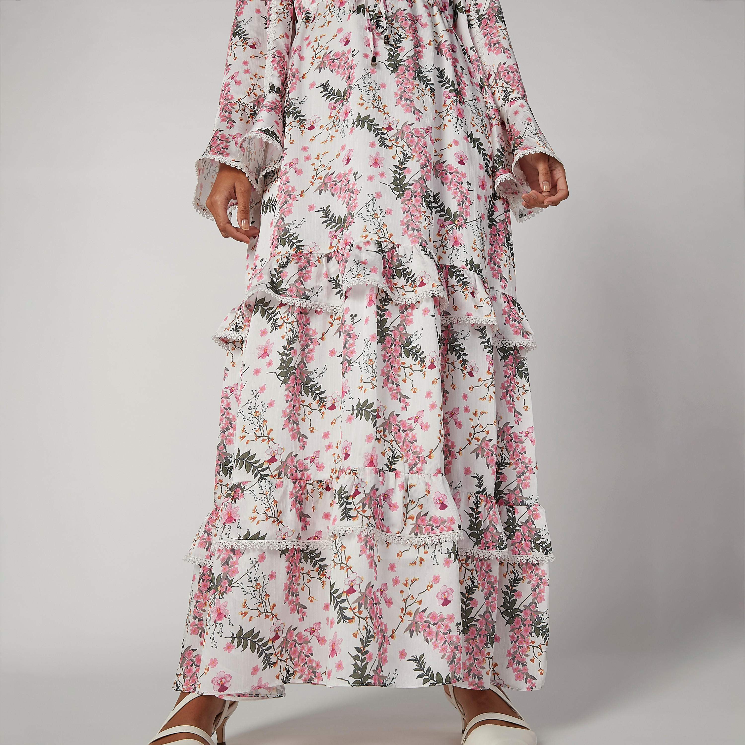 فستان طويل إيه لاين بياقة V وأكمام جرس وطبعات من آيكونيك-women-clothing-dresses-image-2