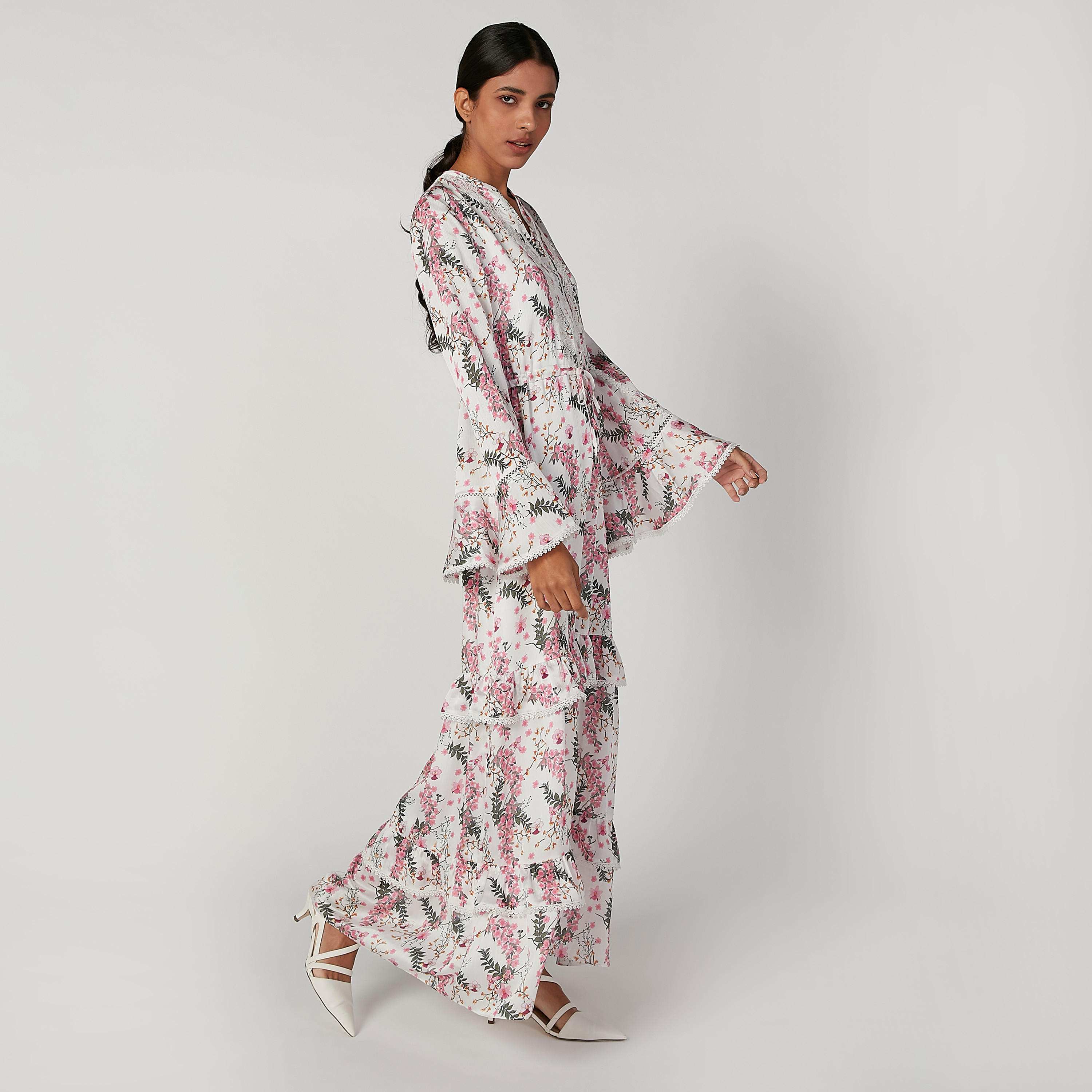 فستان طويل إيه لاين بياقة V وأكمام جرس وطبعات من آيكونيك-women-clothing-dresses-image-5