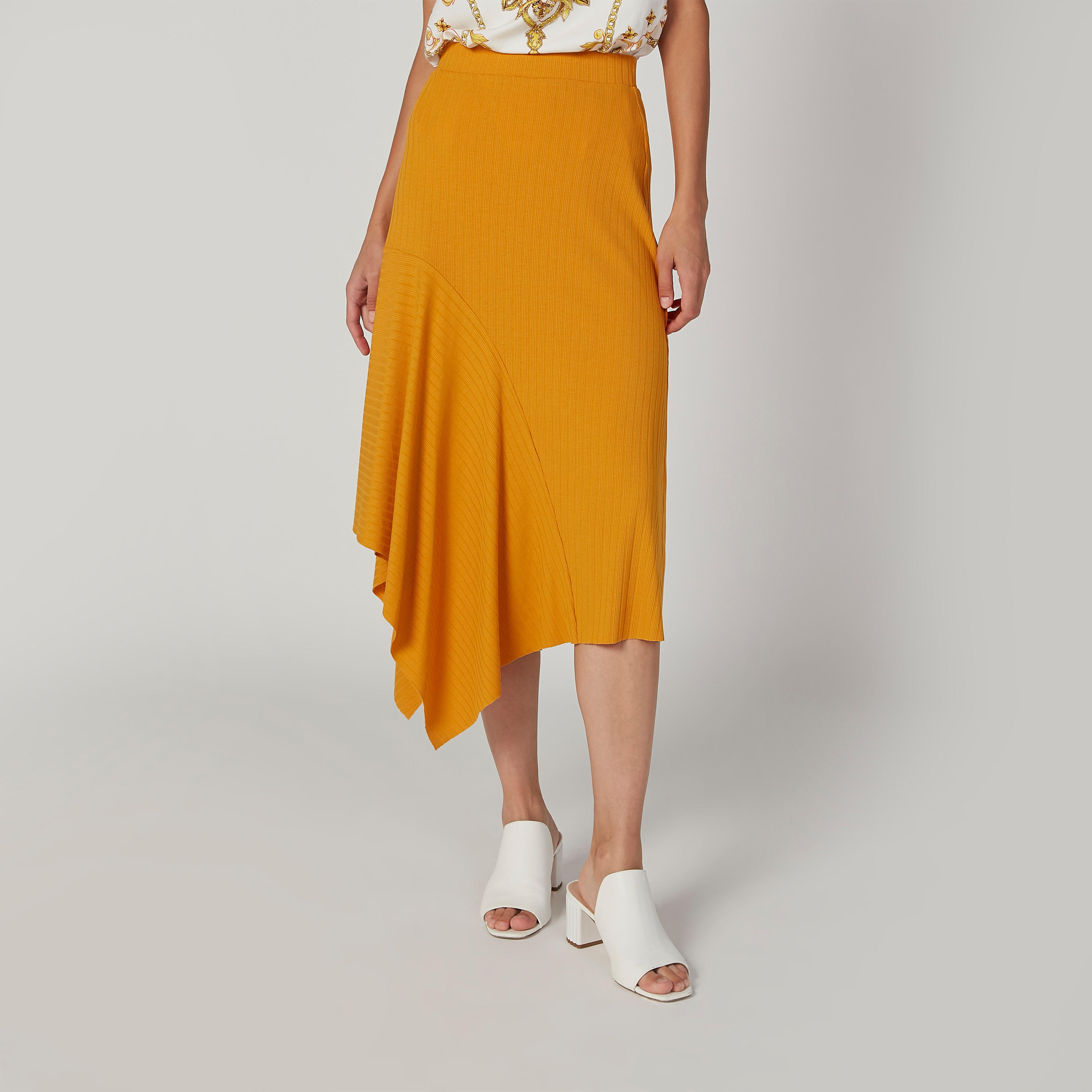 تنورة ميدي بارزة الملمس بحوّاف غير مستوية من آيكونيك-women-clothing-bottoms-skirts-image-1