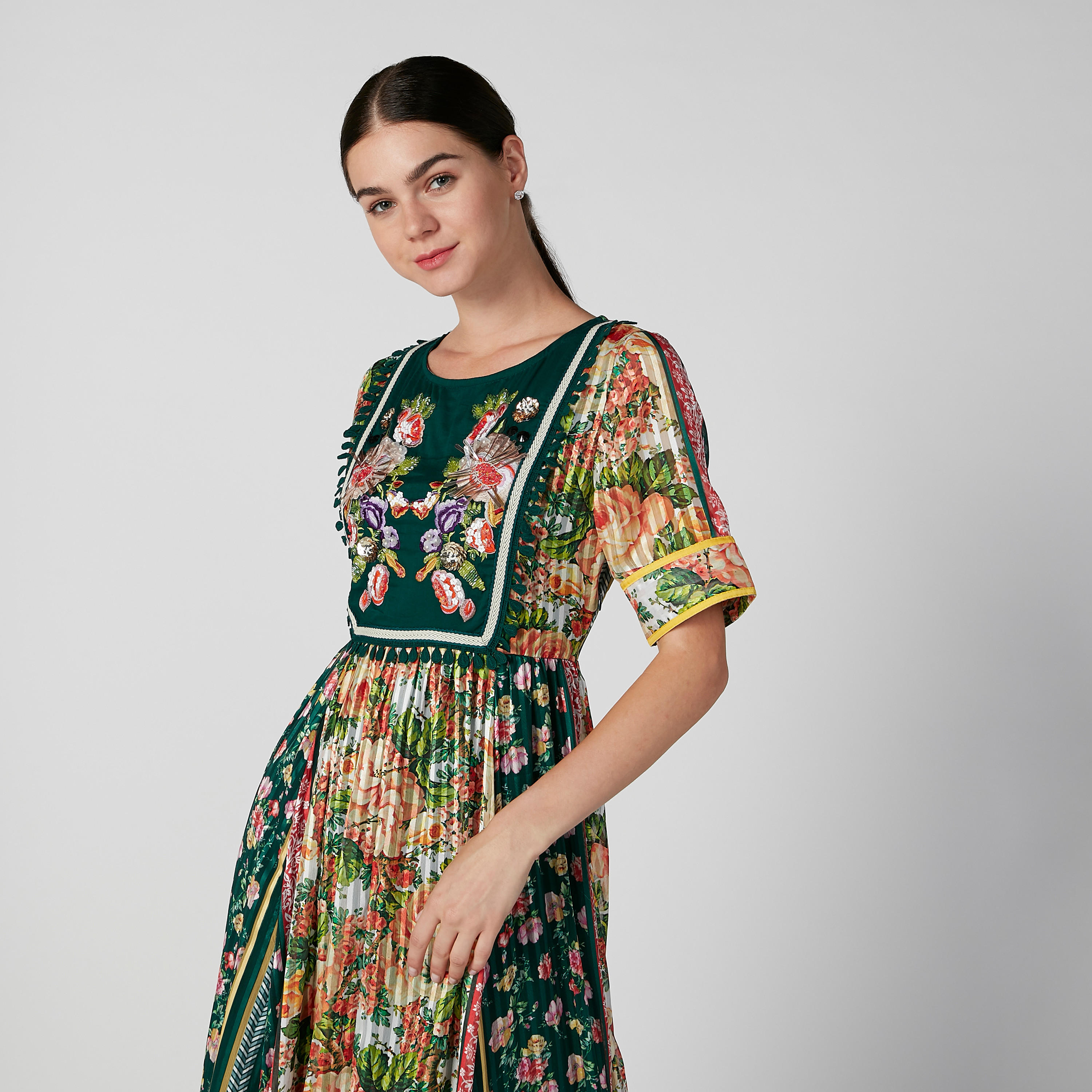 فستان طويل إيه لاين بياقة مستديرة وأكمام قصيرة وطبعات من آيكونيك-women-clothing-dresses-image-3