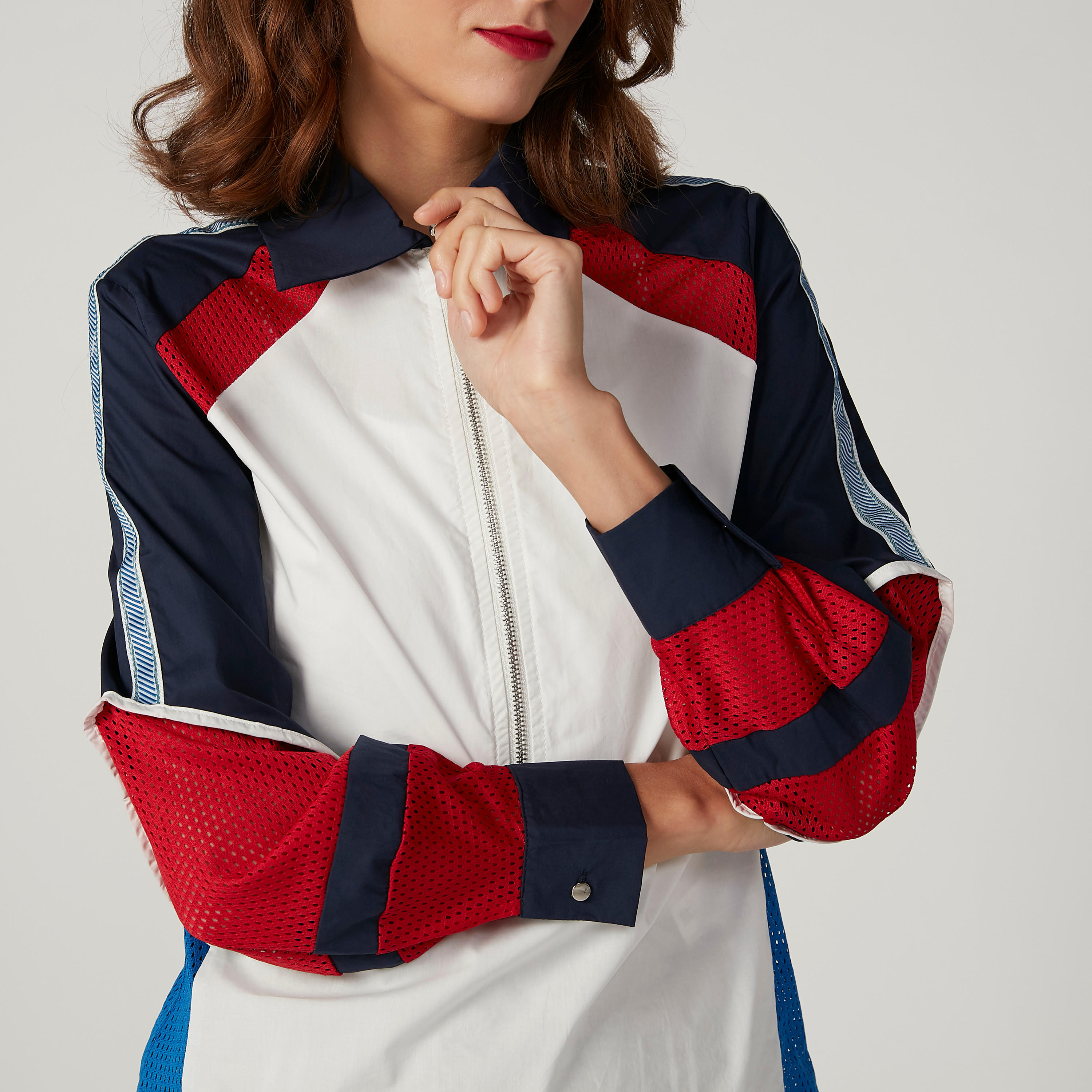بلوزة سليم بتصاميم مغايرة وأكمام طويلة من آيكونيك-women-clothing-shirtsandblouses-blouses-image-3