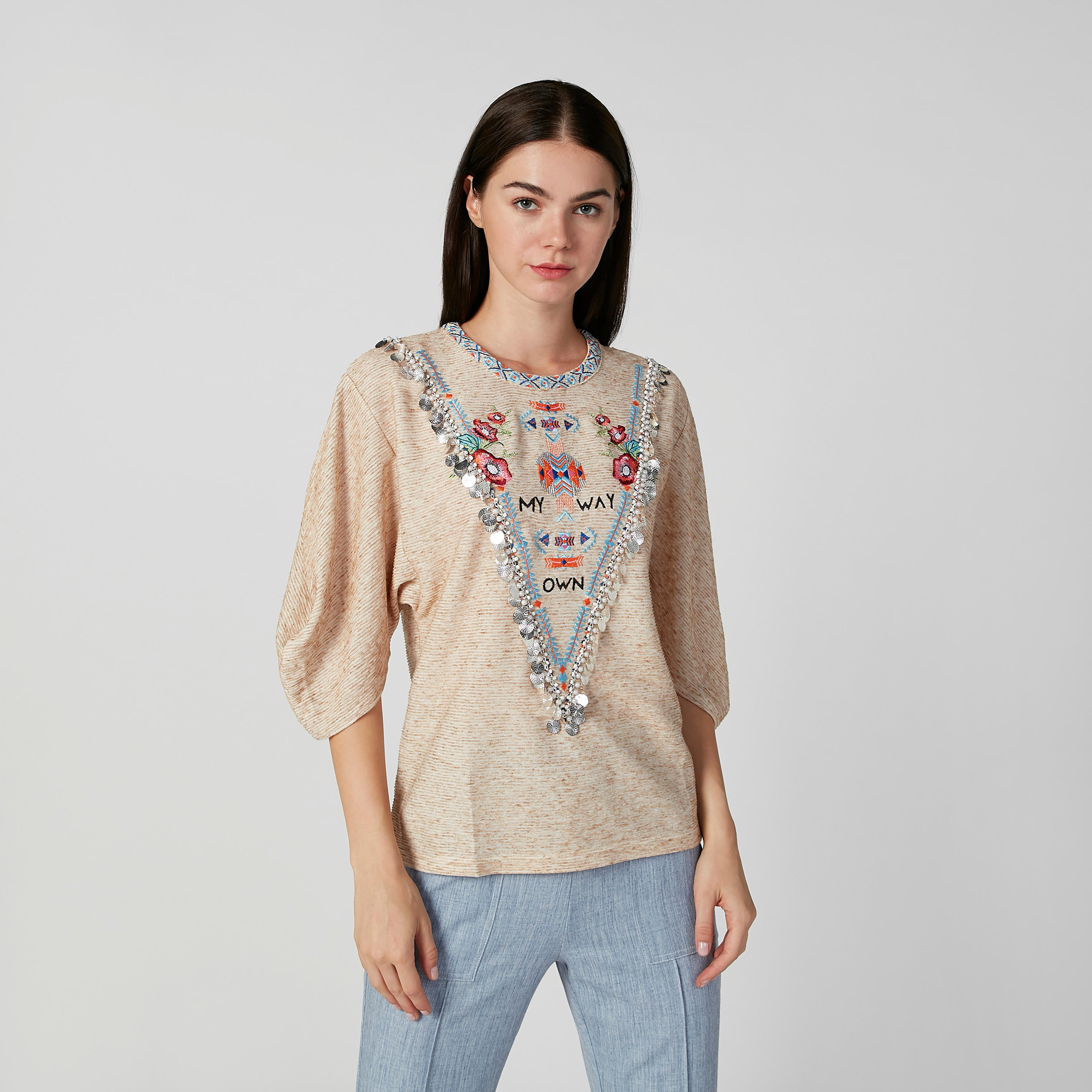 بلوزة مزيّنة بياقة مستديرة وأكمام 3/4 من آيكونيك-women-clothing-shirtsandblouses-blouses-image-1