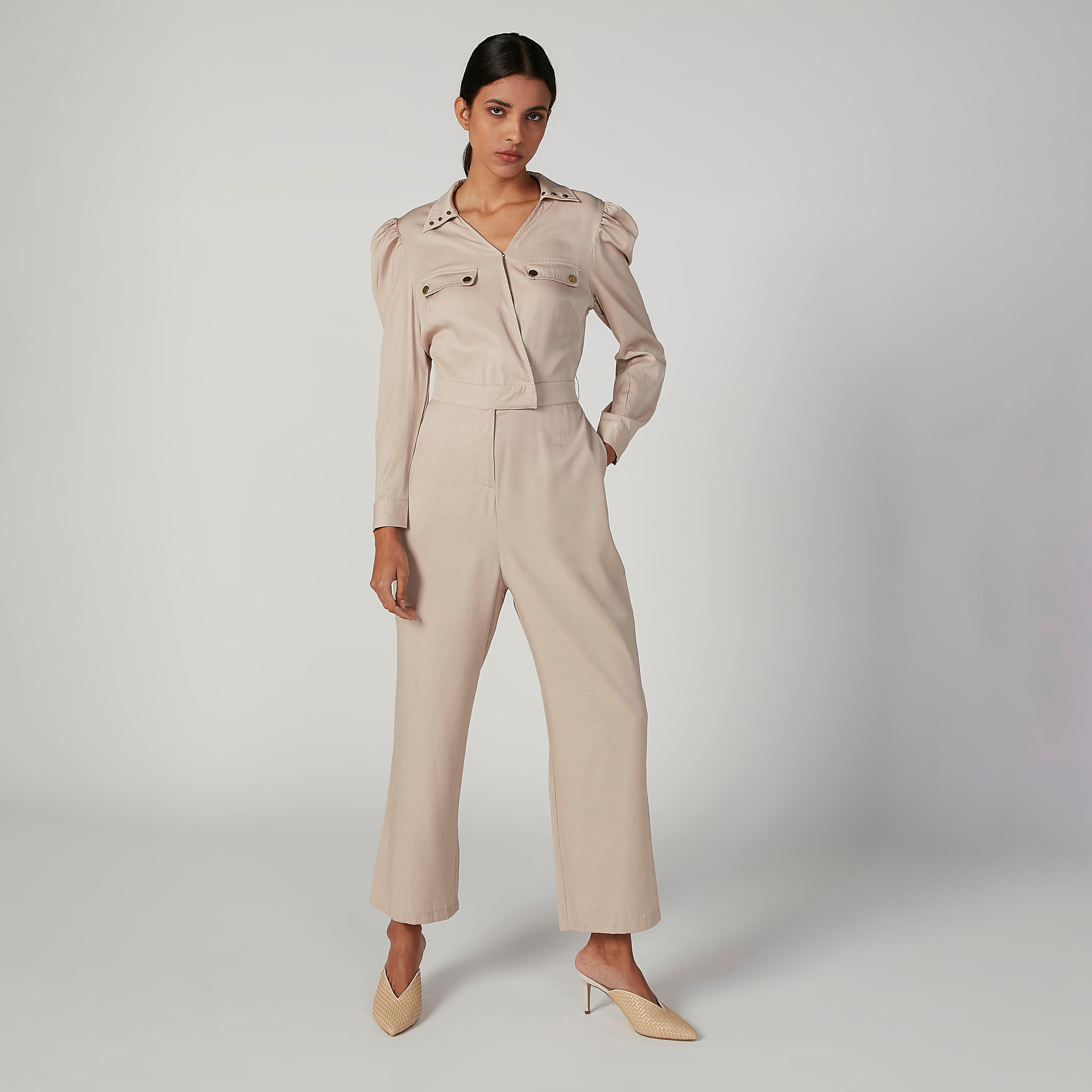 جمبسوت سادة بأكمام طويلة وجيوب من آيكونيك-women-clothing-jumpsuits-image-1