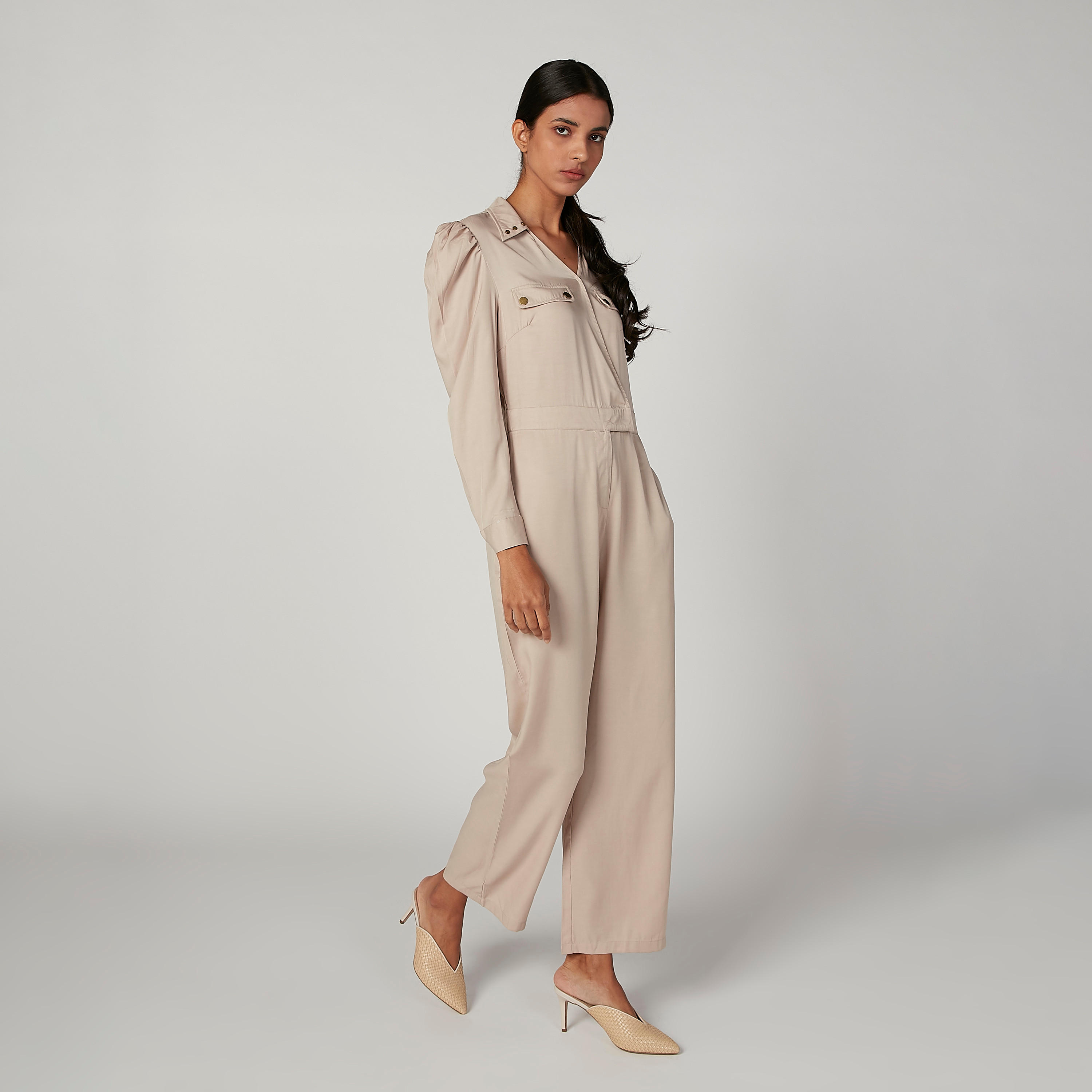 جمبسوت سادة بأكمام طويلة وجيوب من آيكونيك-women-clothing-jumpsuits-image-5