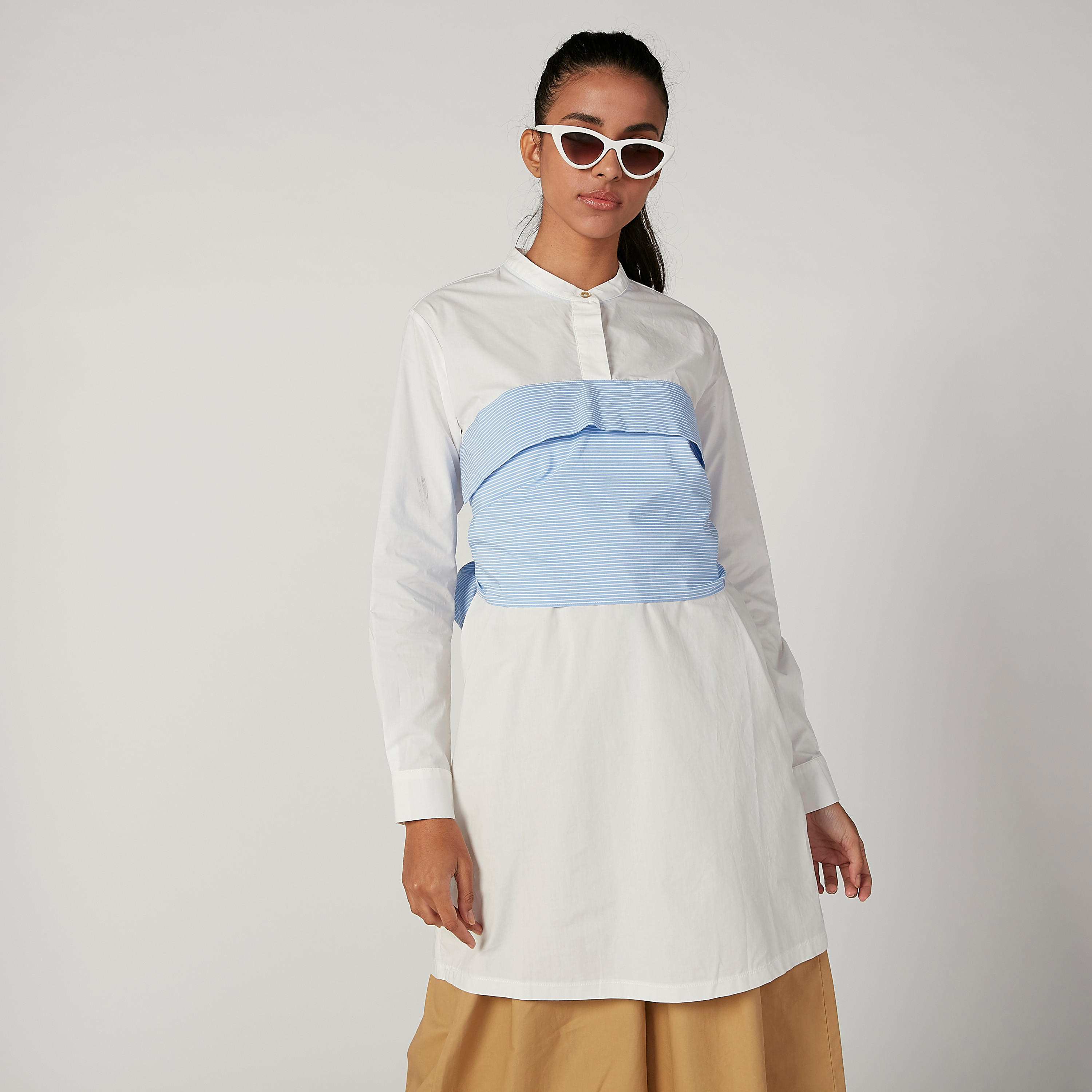 بلوزة طويلة مقلّمة بياقة ماندارين وأكمام طويلة من آيكونيك-women-clothing-shirtsandblouses-blouses-image-1