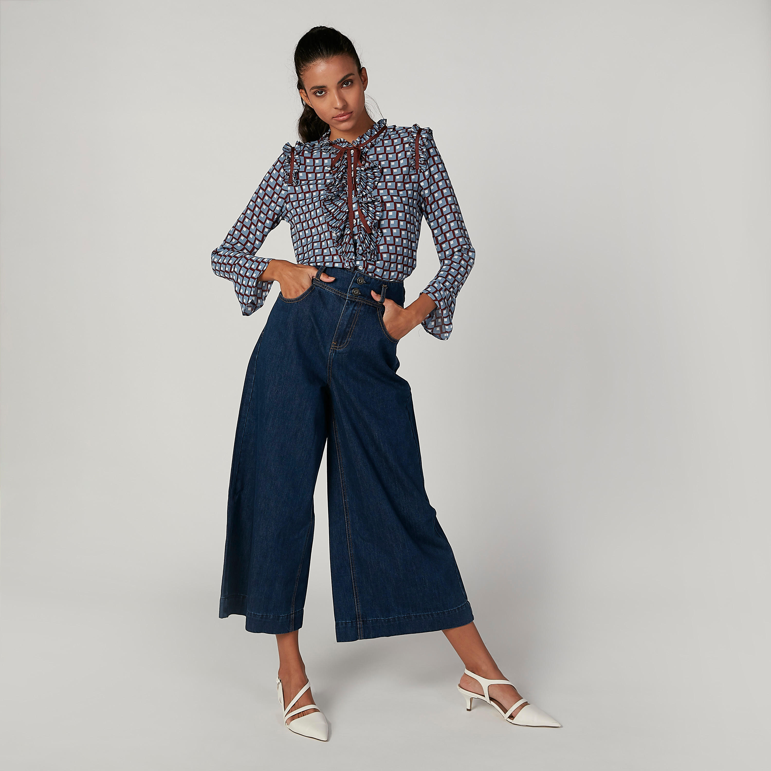 قميص بأكمام واسعة وطبعات مع ربطة عنق من آيكونيك-women-clothing-shirtsandblouses-shirts-image-1