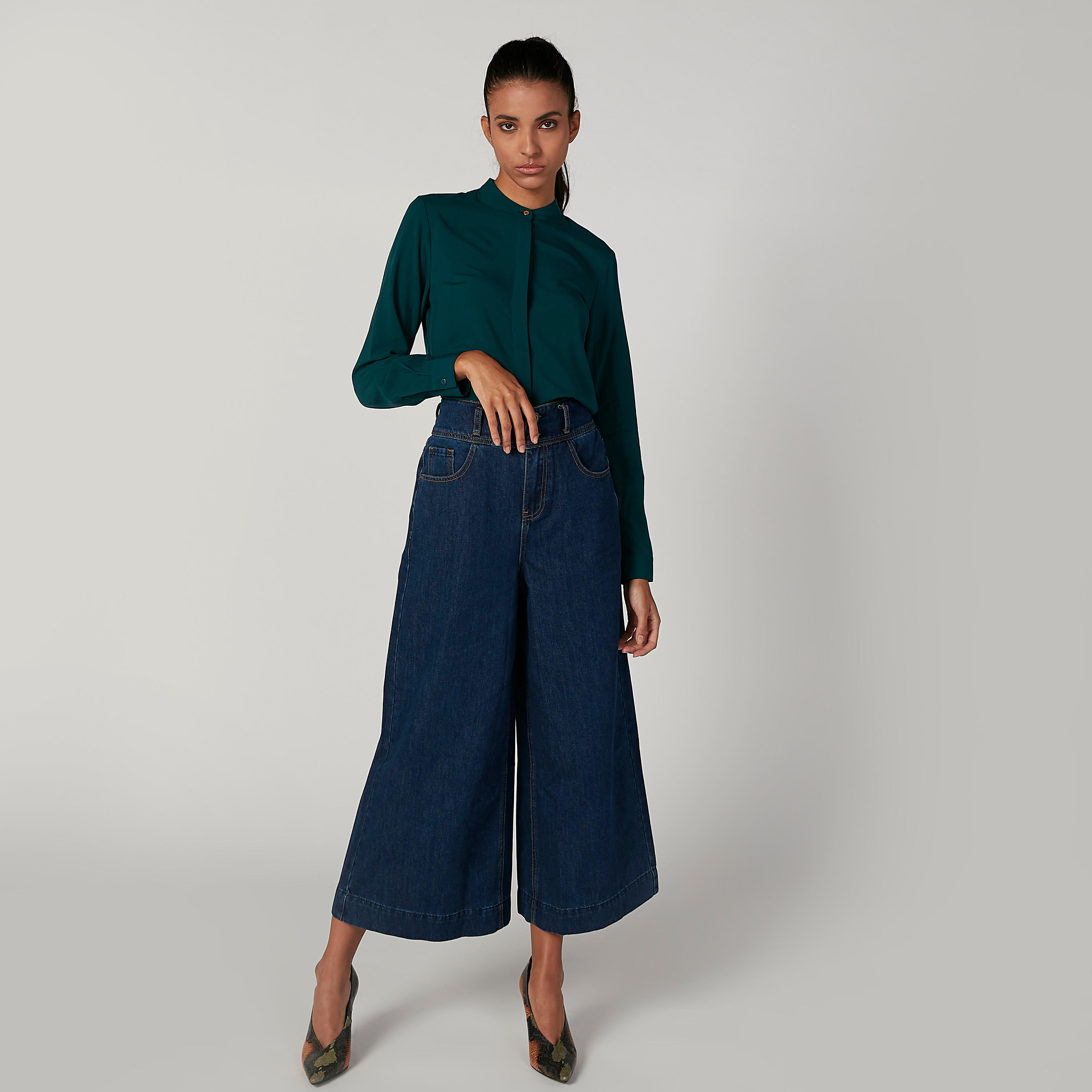 بلوزة سادة بياقة ماندارين وأكمام طويلة من آيكونيك-women-clothing-shirtsandblouses-blouses-image-5