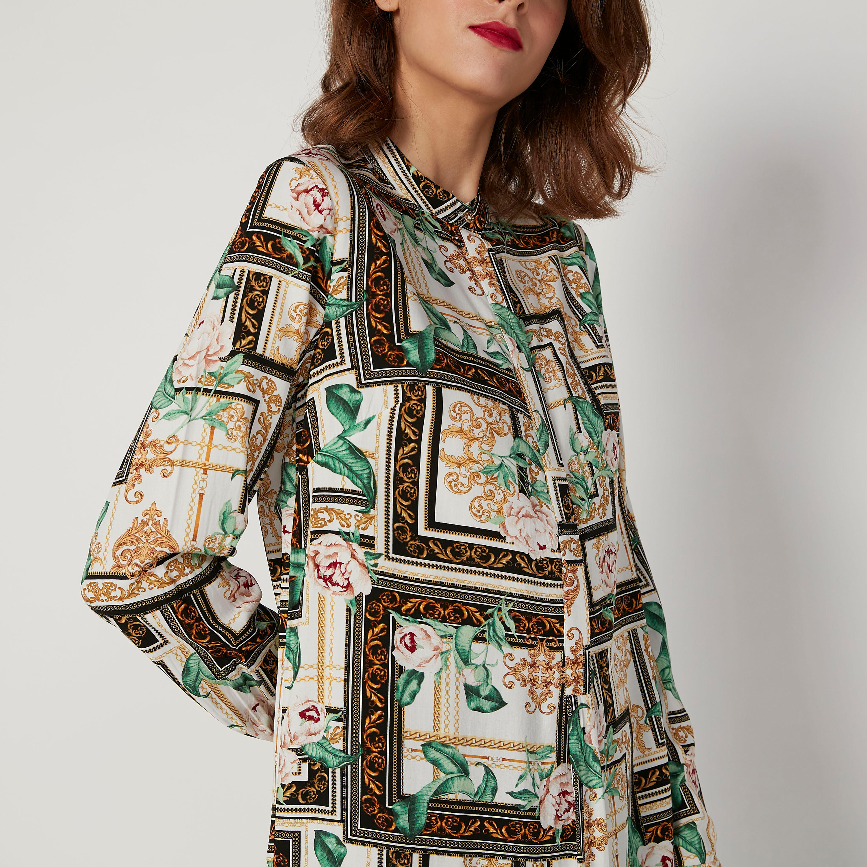 بلوزة بياقة ماندارين وأكمام طويلة وطبعات من آيكونيك-women-clothing-shirtsandblouses-blouses-image-4