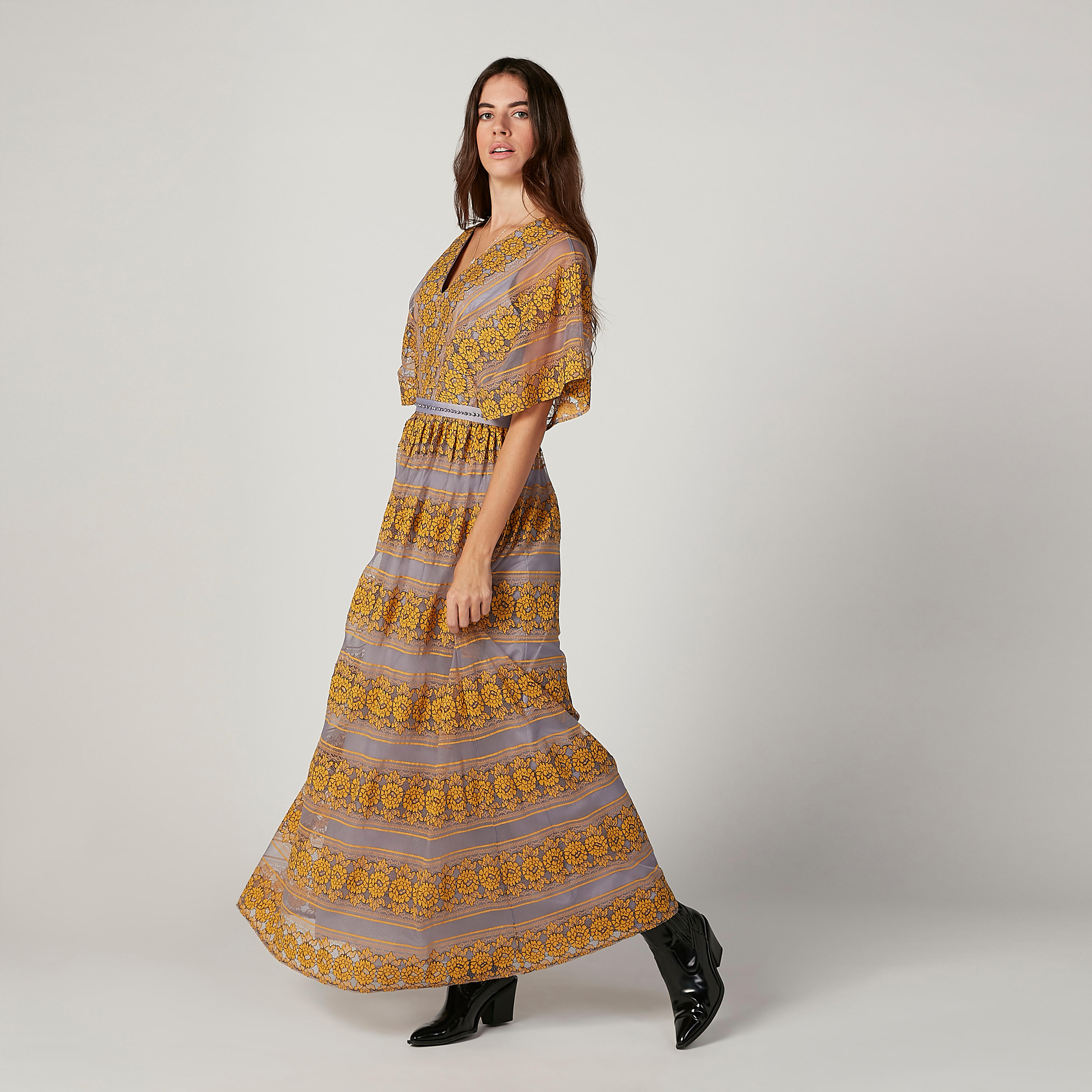 فستان دانتيل طويل إيه لاين بأكمام واسعة وطبعات من آيكونيك-women-clothing-dresses-image-2