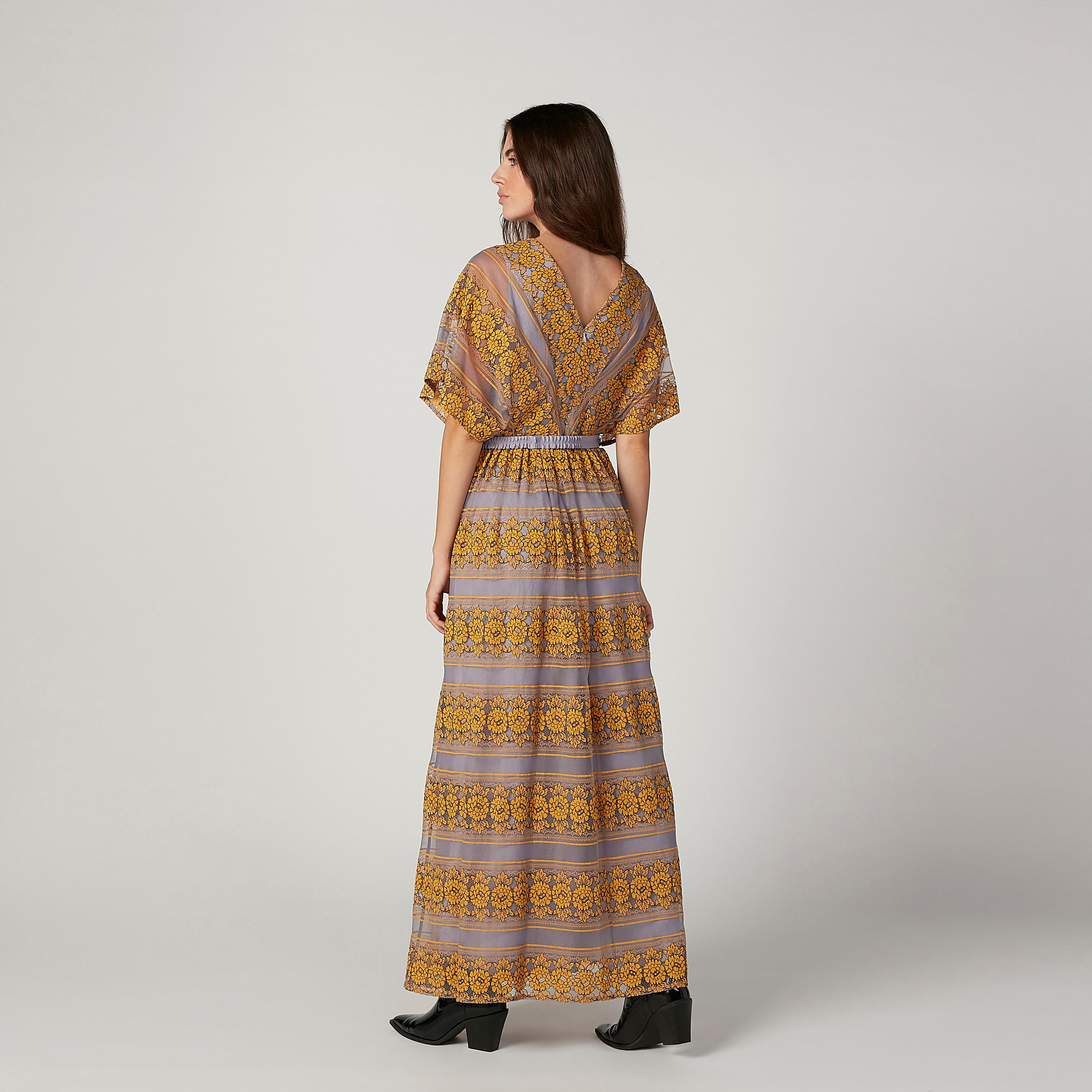 فستان دانتيل طويل إيه لاين بأكمام واسعة وطبعات من آيكونيك-women-clothing-dresses-image-4