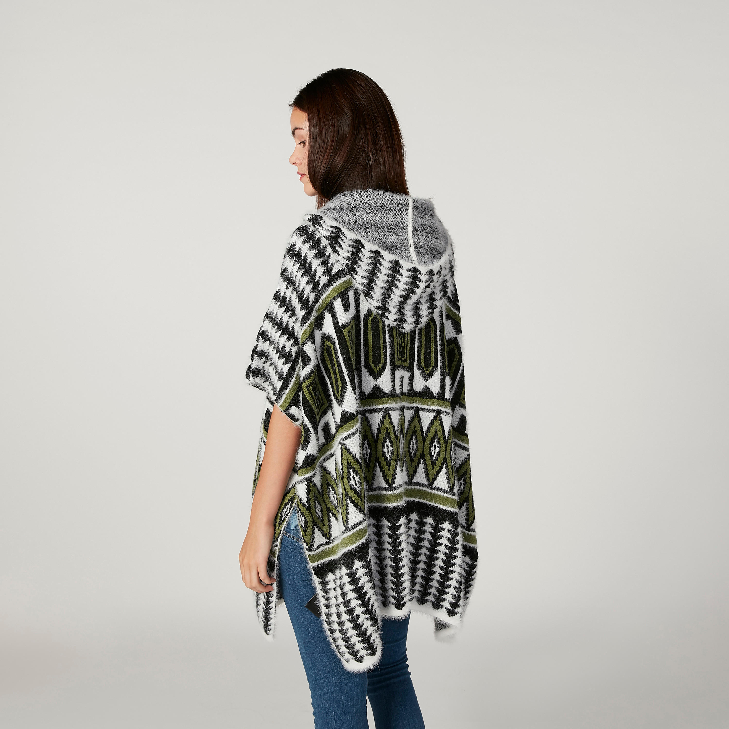 كارديجان بقصّة واسعة مع قبعة وطبعات من آيكونيك-women-winterwear-hoodiesandsweatshirts-hoodies-image-4