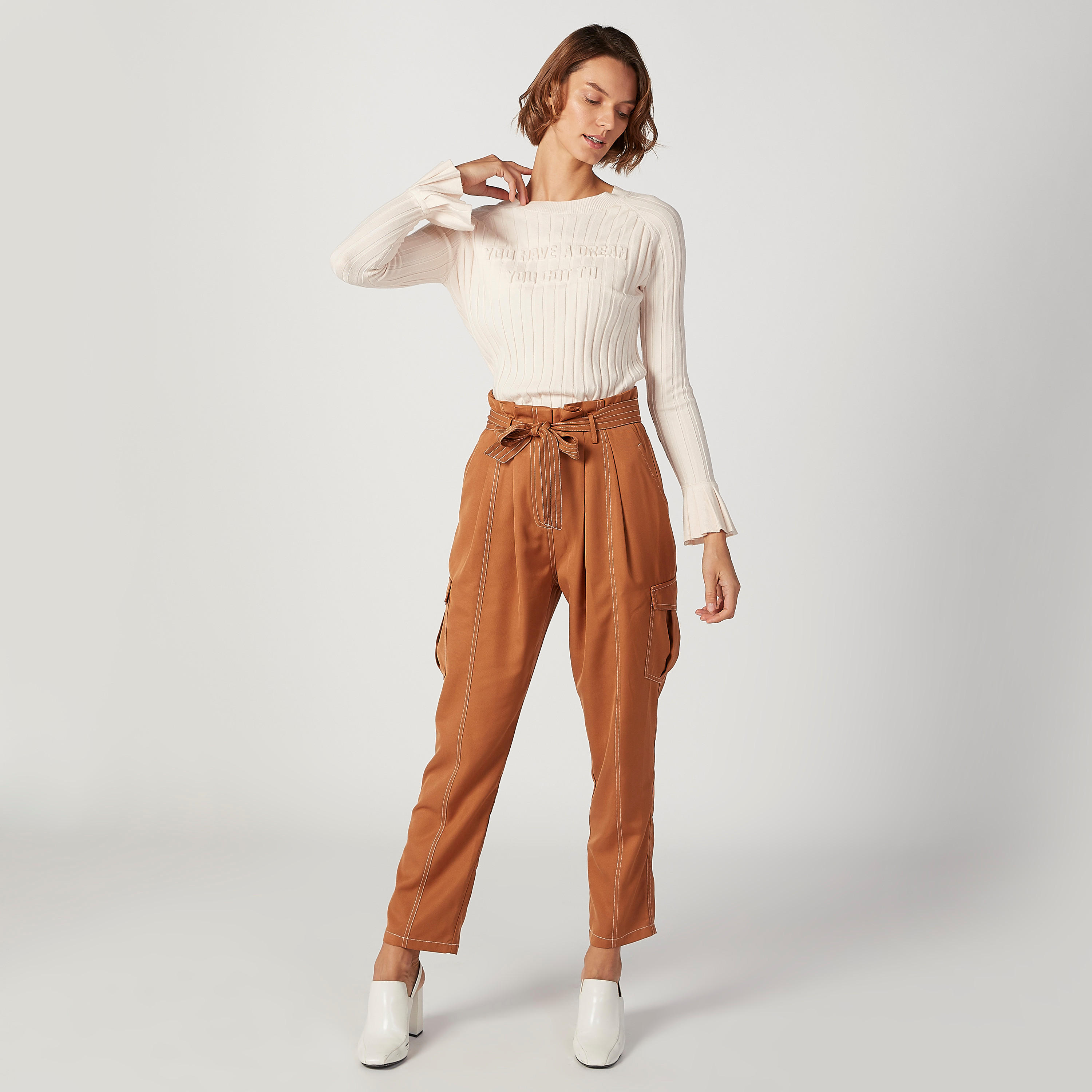 بلوزة بقصة سليم بارزة الملمس بياقة ضيّقة وأكمام طويلة من آيكونيك-women-clothing-tshirts-image-2