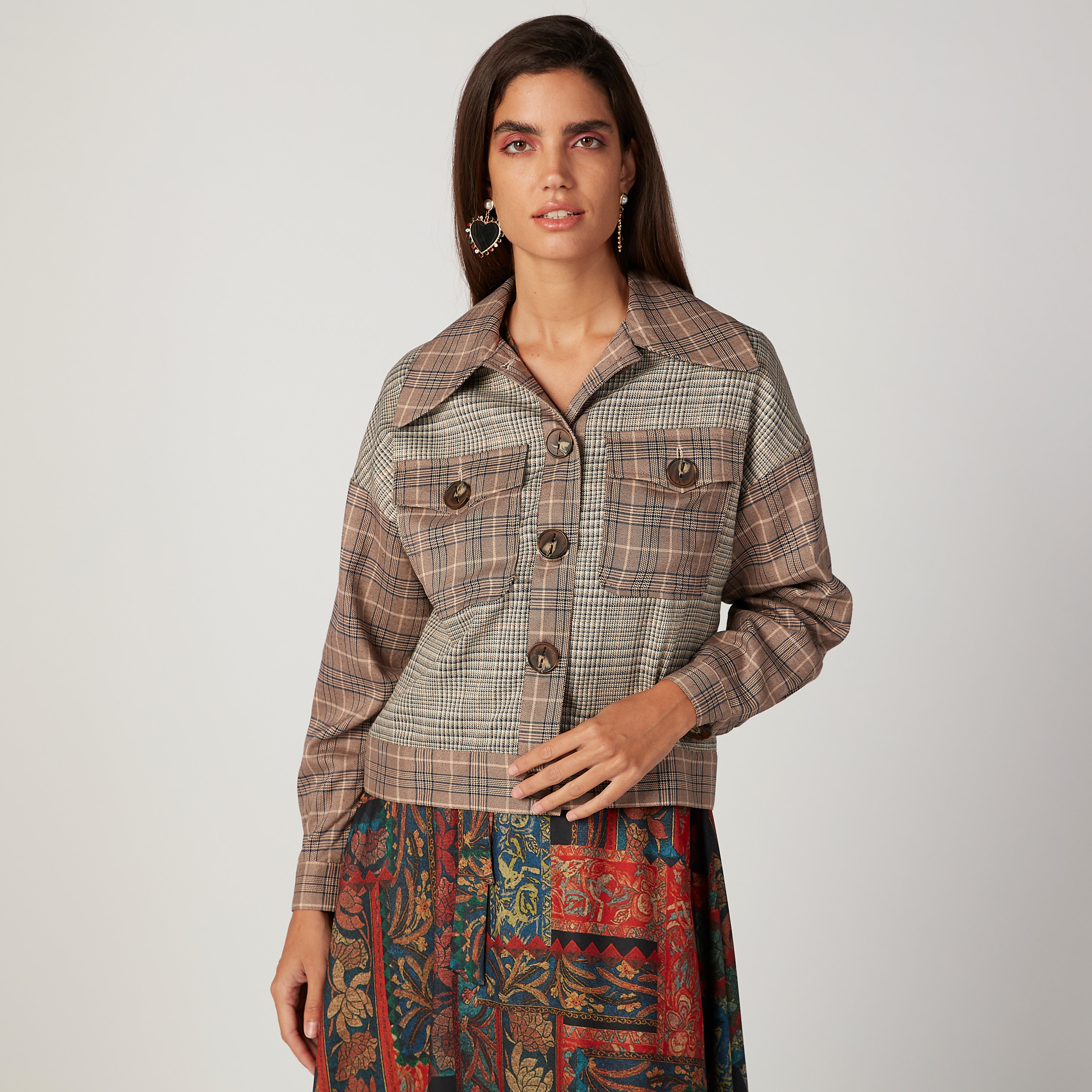 جاكيت كاروهات بأكمام طويلة وجيوب بطيّة من آيكونيك-women-winterwear-coatsandjackets-jackets-image-1