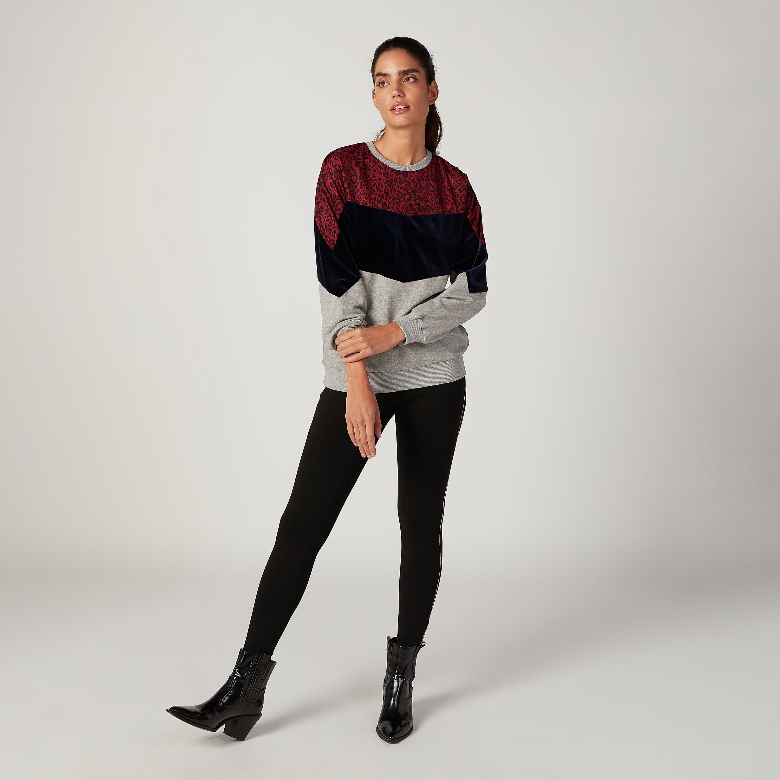 سويت شيرت بياقة مستديرة وأكمام طويلة بطبعات حيوانات من آيكونيك-women-winterwear-hoodiesandsweatshirts-sweatshirts-image-2