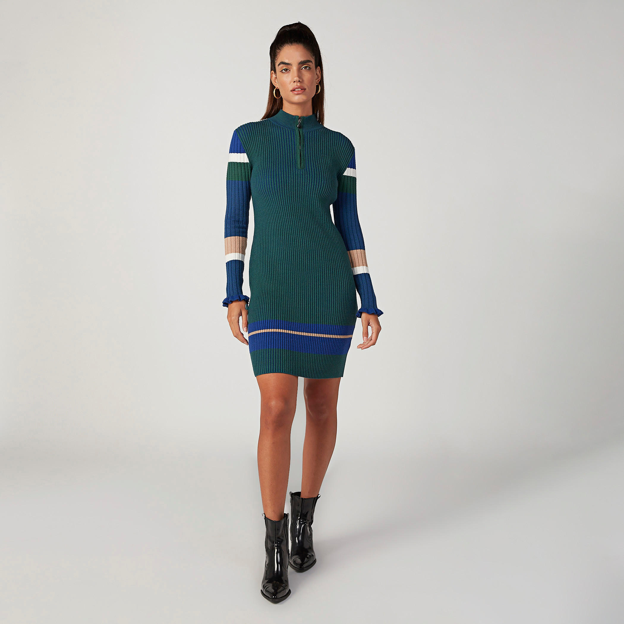 فستان قصير مقلّم بقصّة ضيّقة وأكمام طويلة وسحّاب من آيكونيك-women-clothing-dresses-image-2
