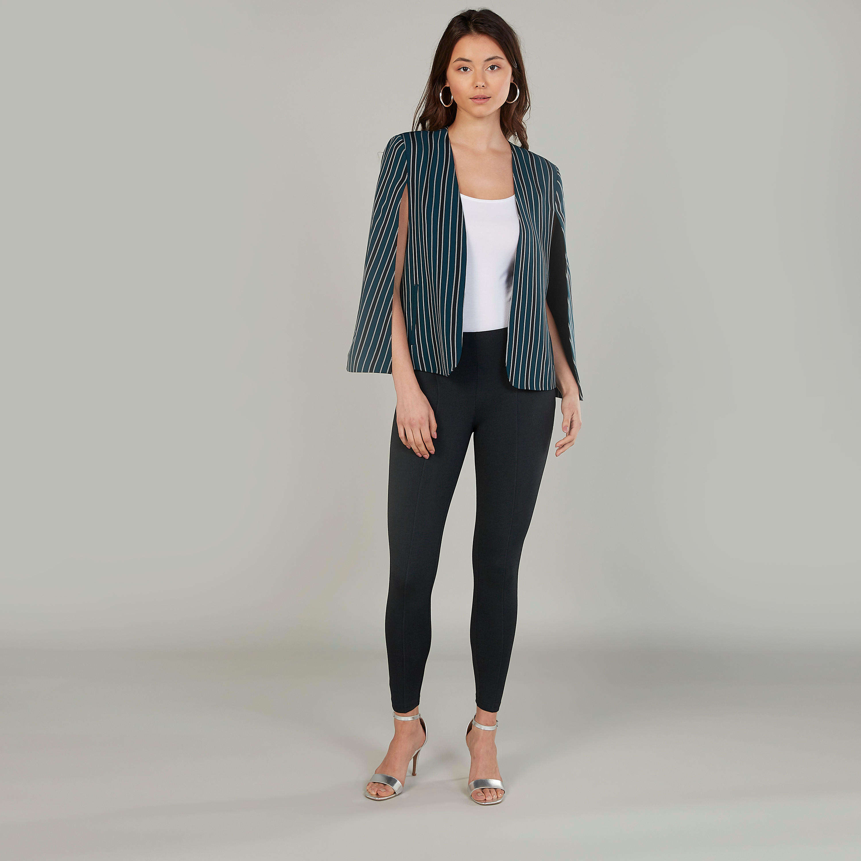 جاكيت فضفاض مخطط بأكمام طويلة من آيكونيك-women-winterwear-coatsandjackets-jackets-image-2
