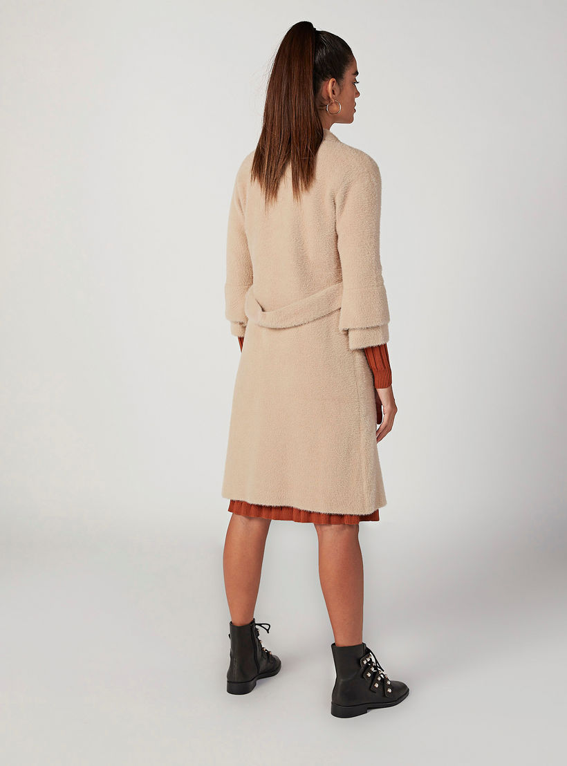 معطف بارز الملمس بأكمام طويلة وجيوب من آيكونيك-women-clothing-coatsandjackets-coats-image-4