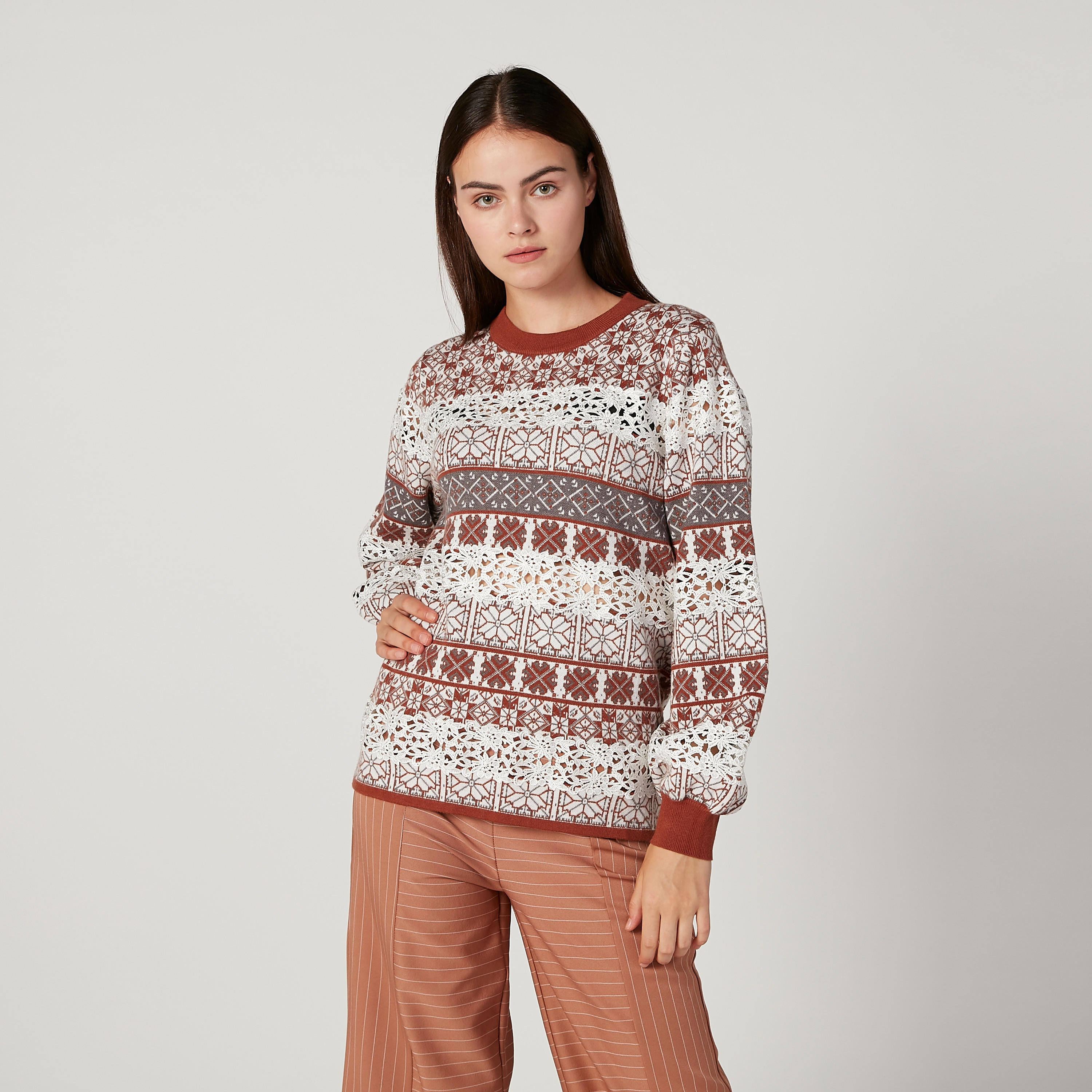 كنزة بقصّة واسعة بياقة مستديرة وأكمام طويلة من آيكونيك-women-clothing-cardigansandjumpers-jumpers-image-1