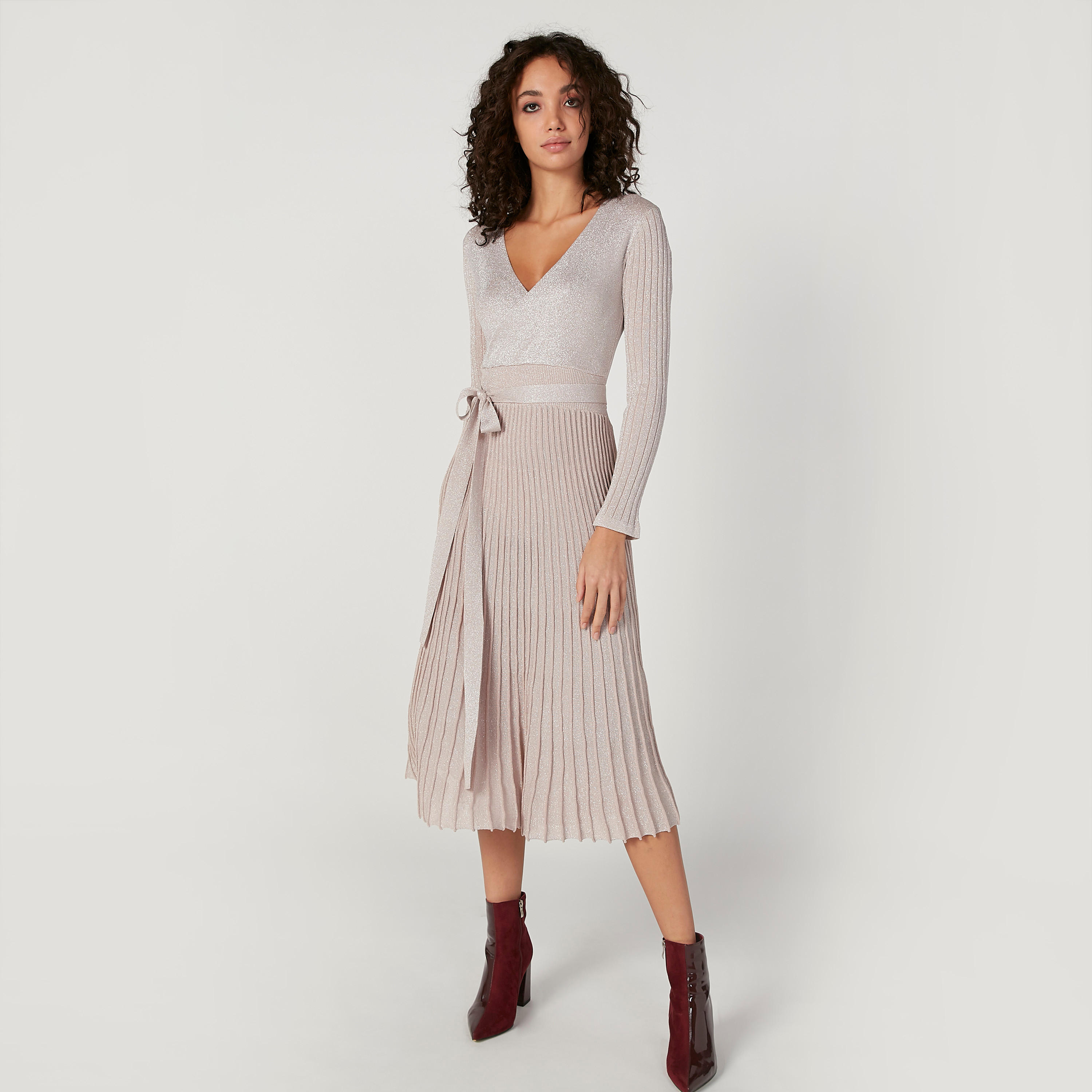 فستان ميدي إيه لاين بارز الملمس بأكمام طويلة وأربطة من آيكونيك-women-clothing-dresses-image-1