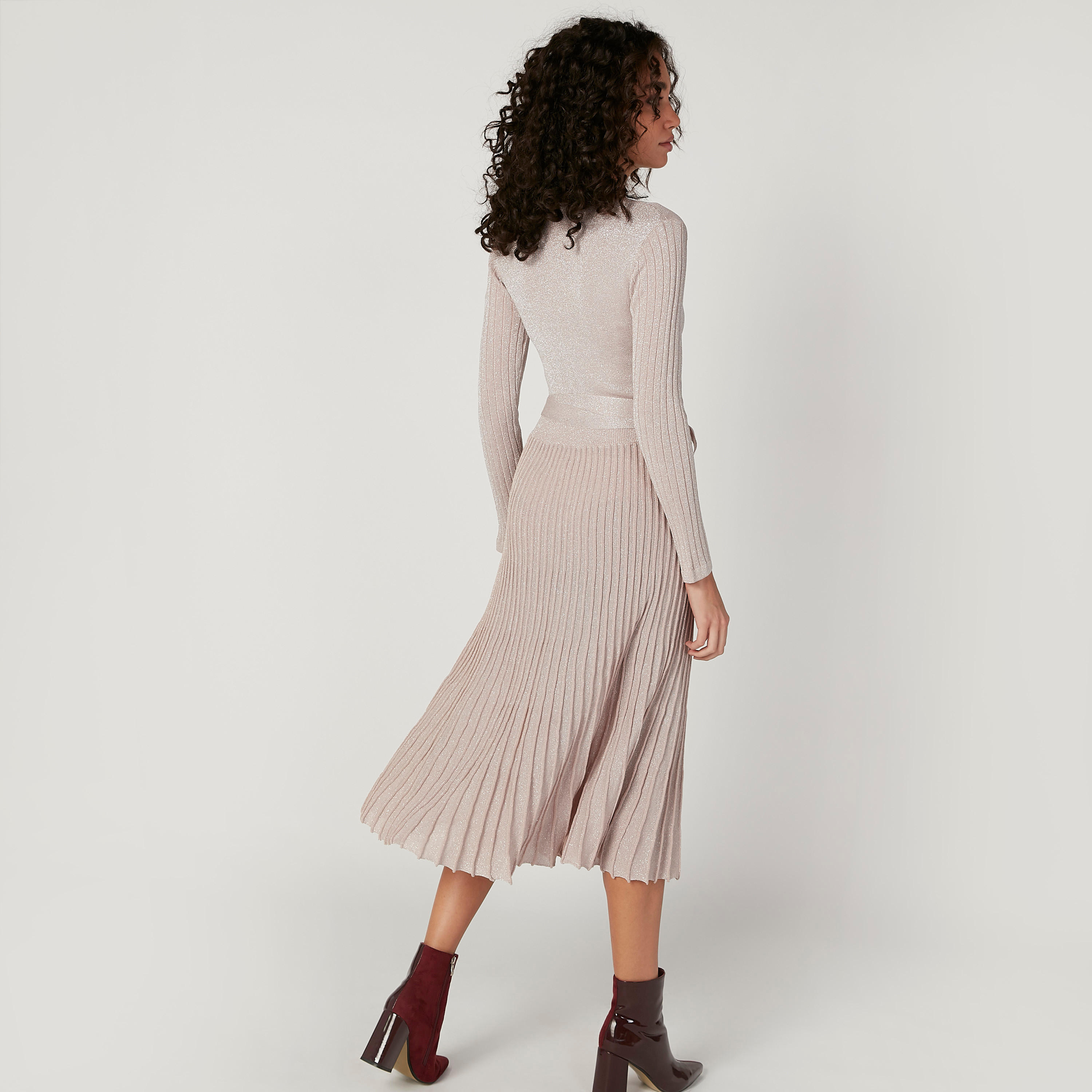 فستان ميدي إيه لاين بارز الملمس بأكمام طويلة وأربطة من آيكونيك-women-clothing-dresses-image-3