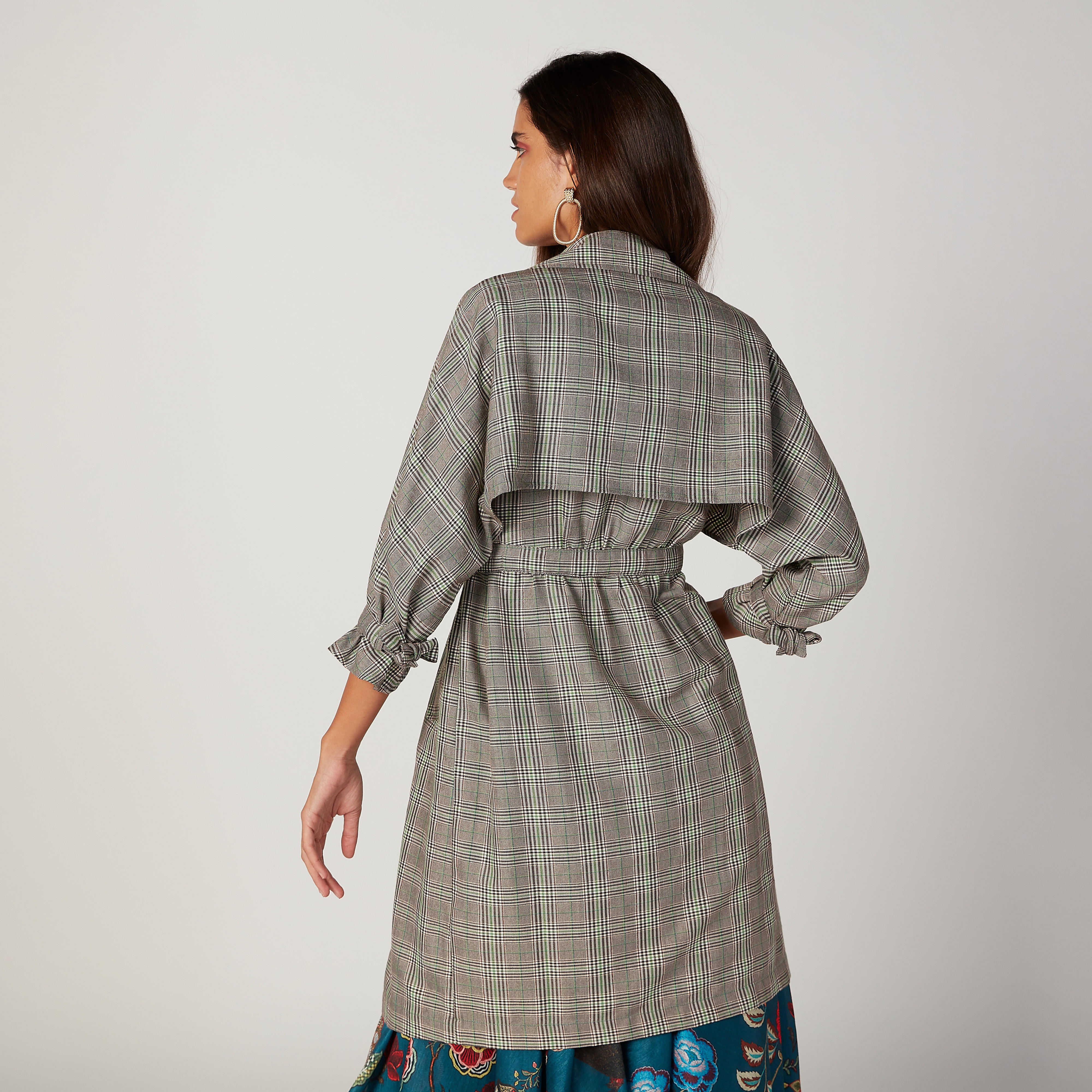 معطف مربعات بأكمام طويلة وعقدة أمامية من آيكونيك-women-clothing-coatsandjackets-coats-image-4