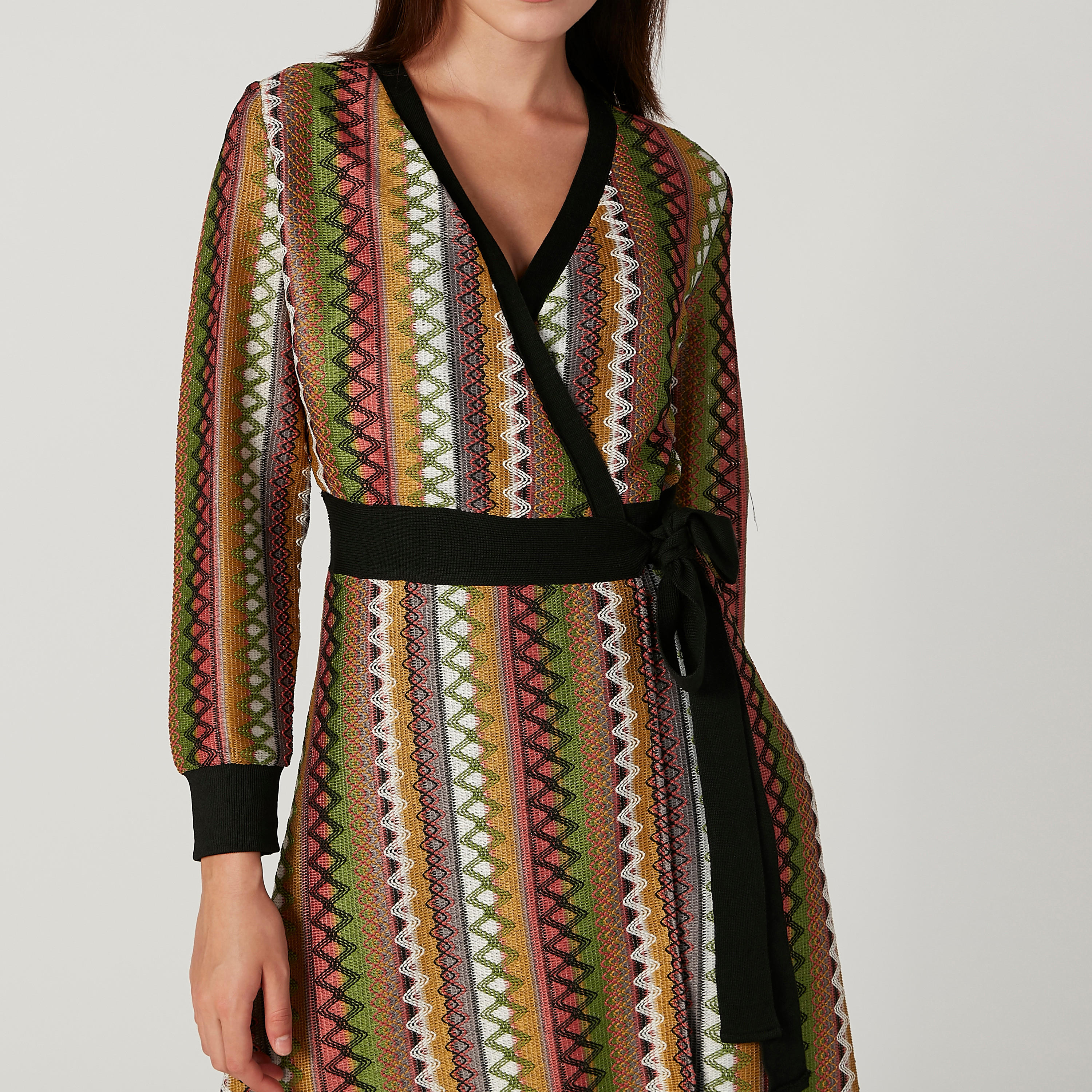 فستان طويل إيه لاين بياقة V وأكمام واسعة وطبعات من آيكونيك-women-clothing-dresses-image-3