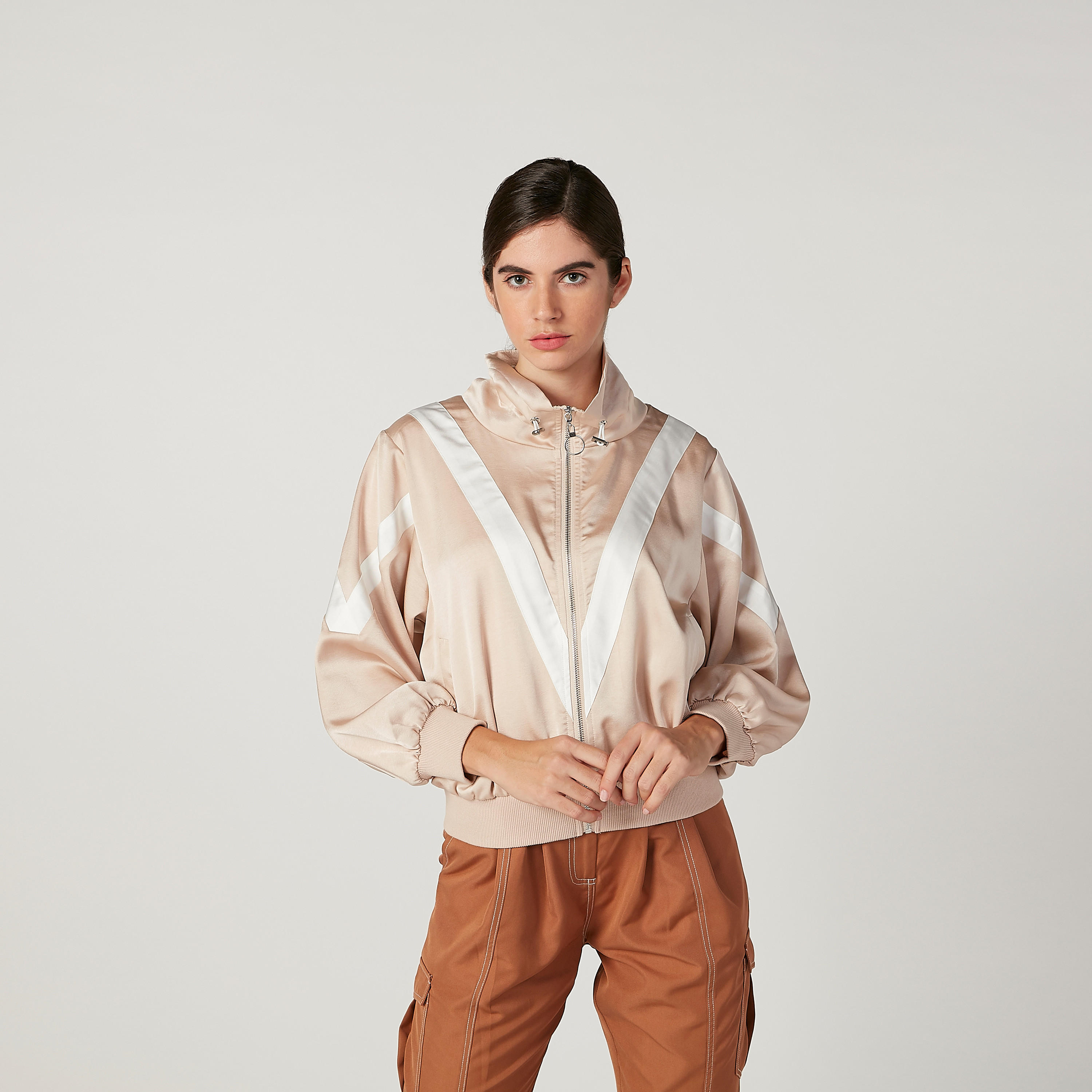 جاكيت بومبر بارز الملمس بأكمام طويلة من آيكونيك-women-winterwear-coatsandjackets-jackets-image-4