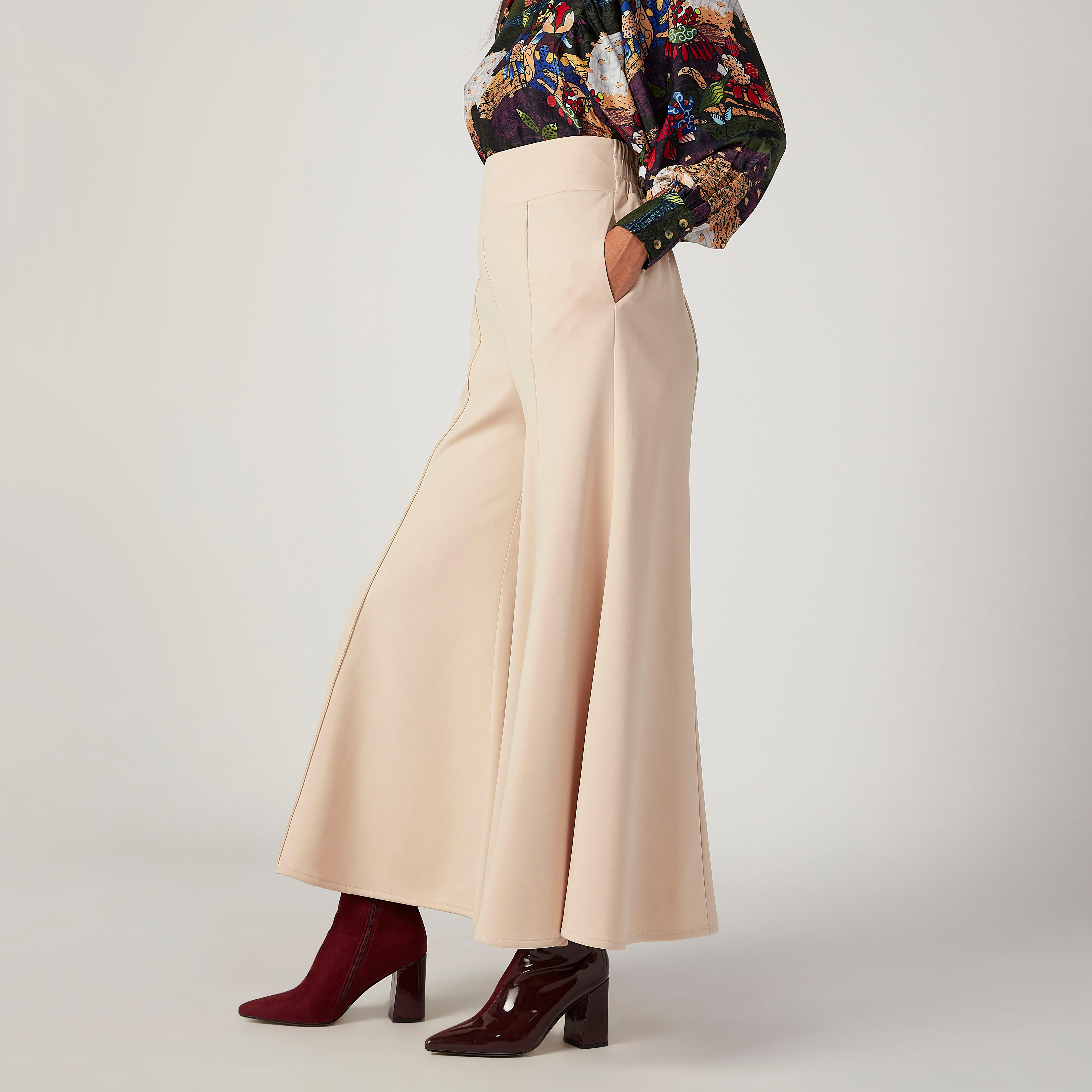 Iconic Wide Fit Plain High Waist Palazzo Pants with Pocket Detail-women-clothing-bottoms-trousers-image-4