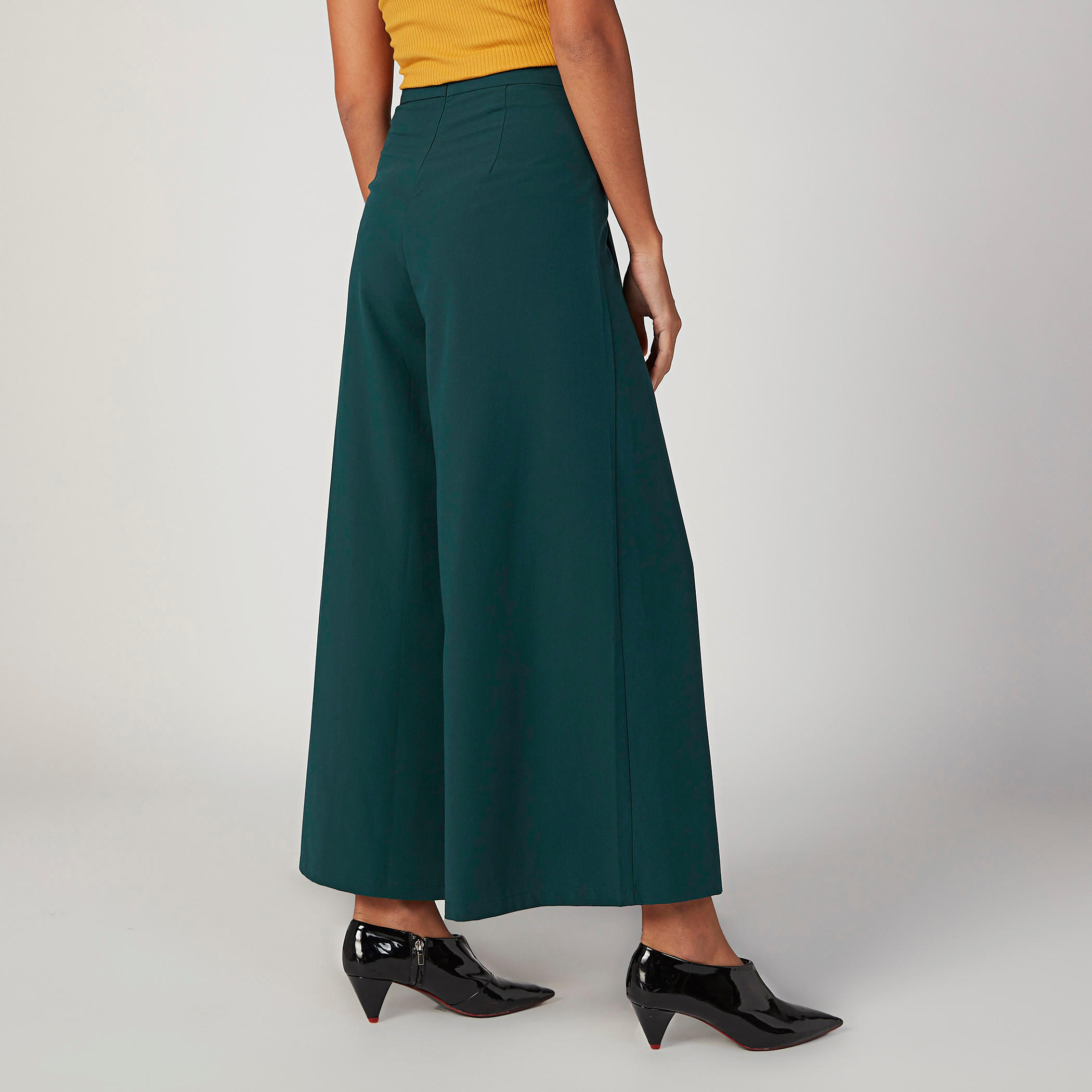 بنطال بالازو بقصّة واسعة مع حزام من آيكونيك-women-clothing-bottoms-trousers-image-4