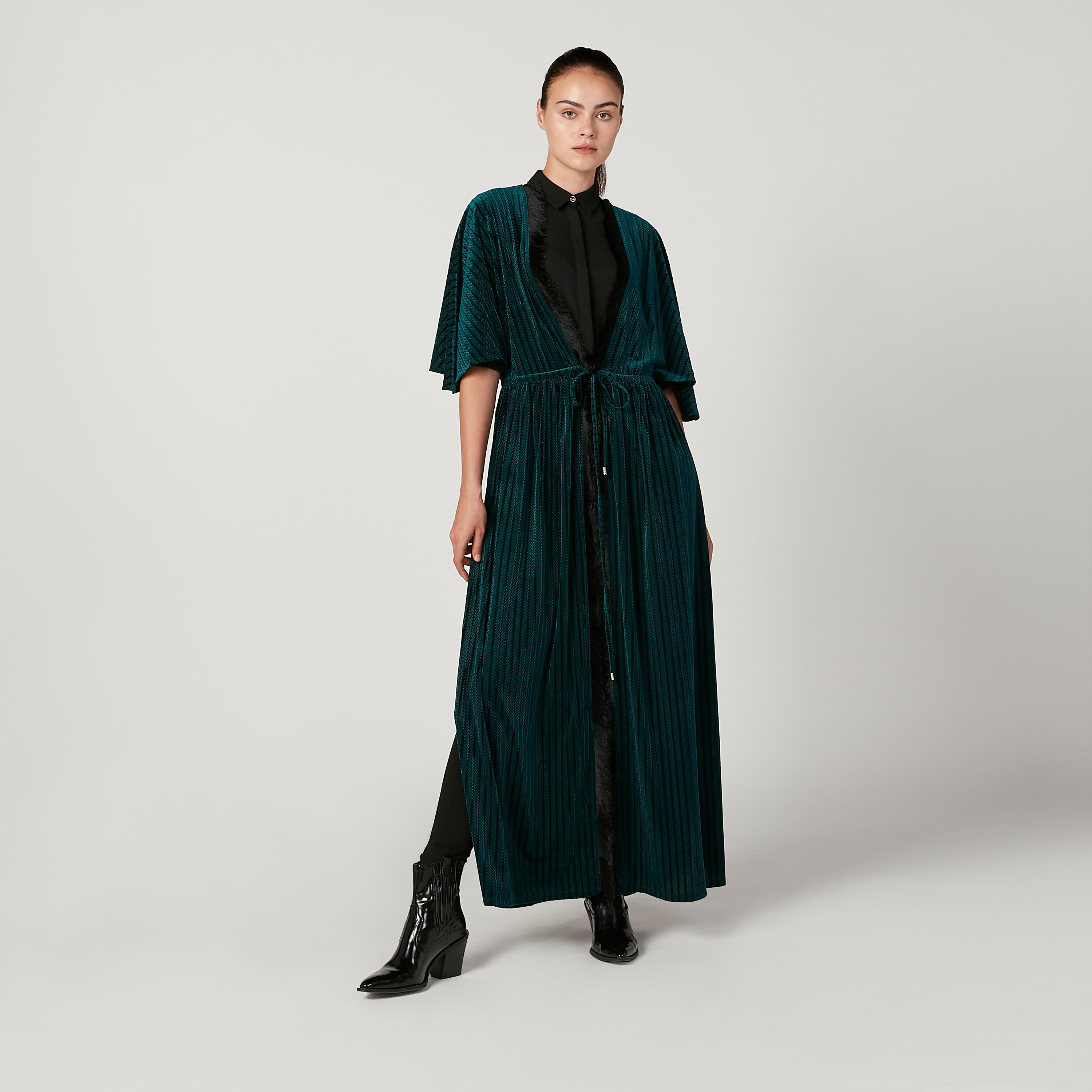 سترة بارزة الملمس بأكمام واسعة وأربطة من آيكونيك-women-clothing-cardigansandjumpers-jumpers-image-2