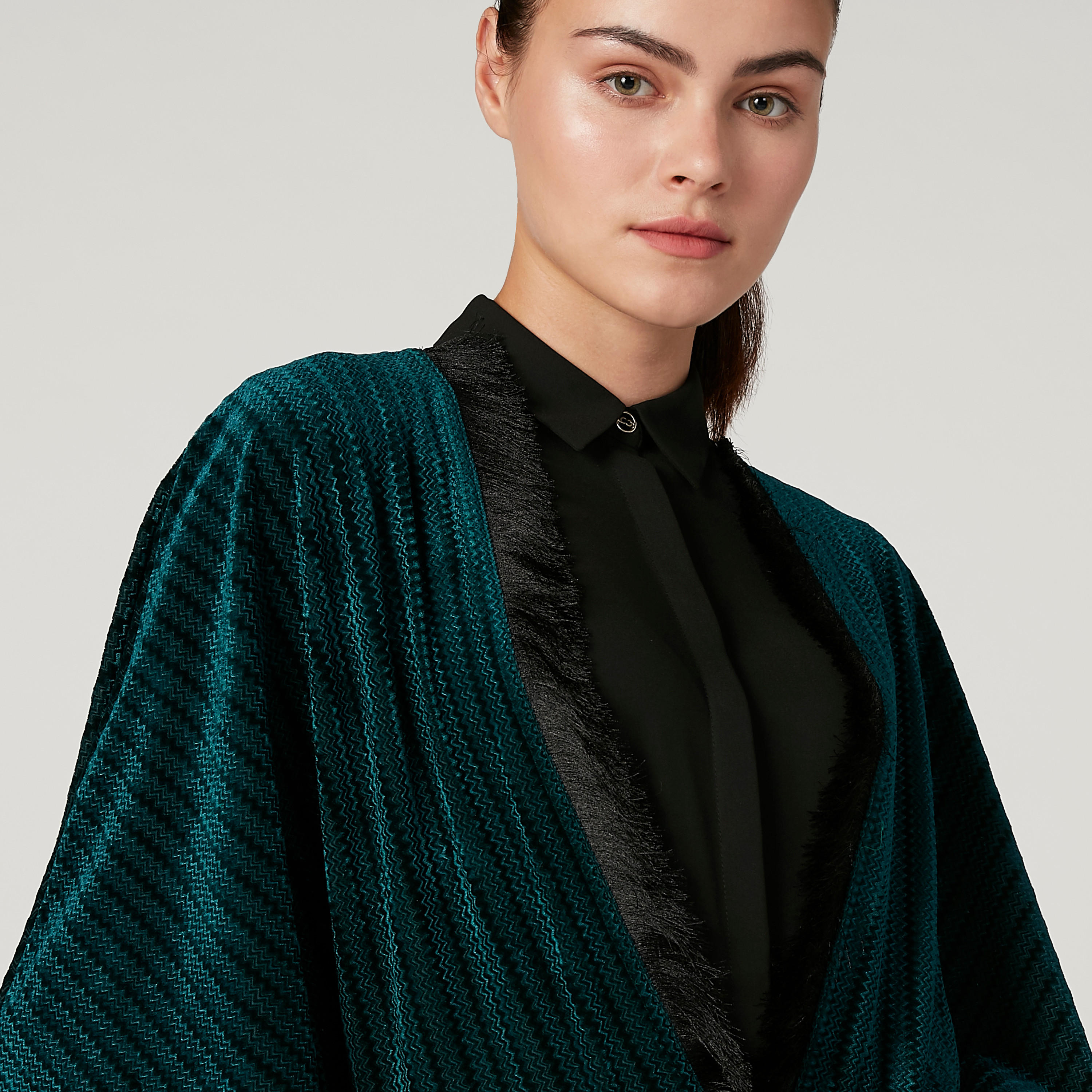 سترة بارزة الملمس بأكمام واسعة وأربطة من آيكونيك-women-clothing-cardigansandjumpers-jumpers-image-3