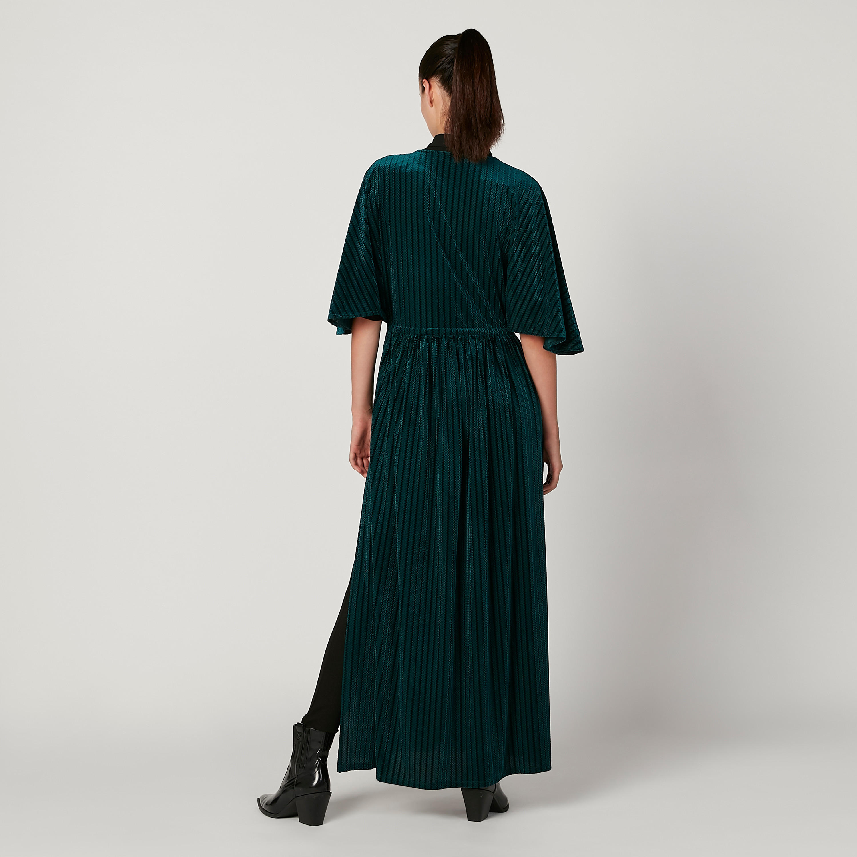 سترة بارزة الملمس بأكمام واسعة وأربطة من آيكونيك-women-clothing-cardigansandjumpers-jumpers-image-4