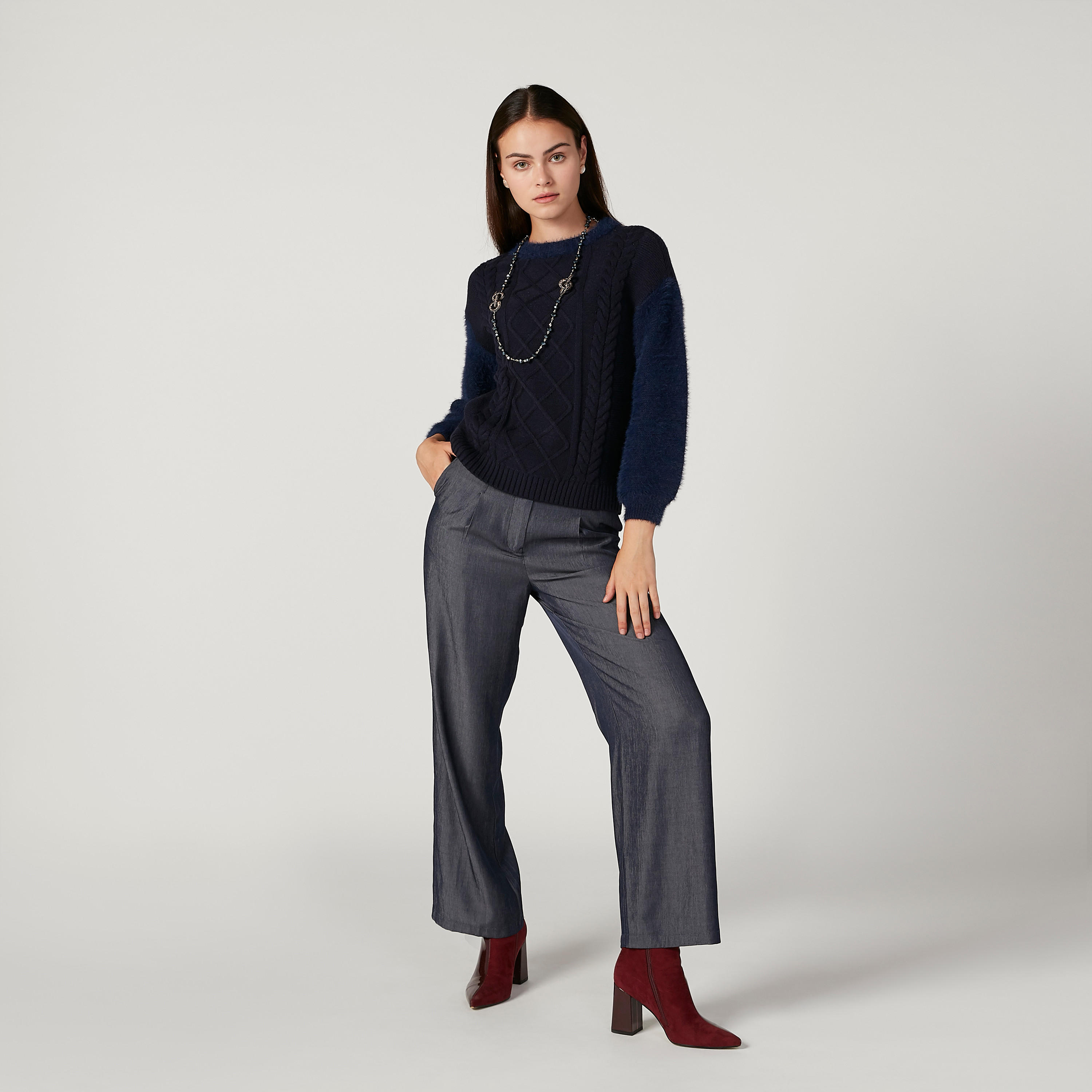 كنزة بقصّة واسعة بارزة الملمس بياقة مستديرة وأكمام طويلة من آيكونيك-women-clothing-cardigansandjumpers-jumpers-image-2