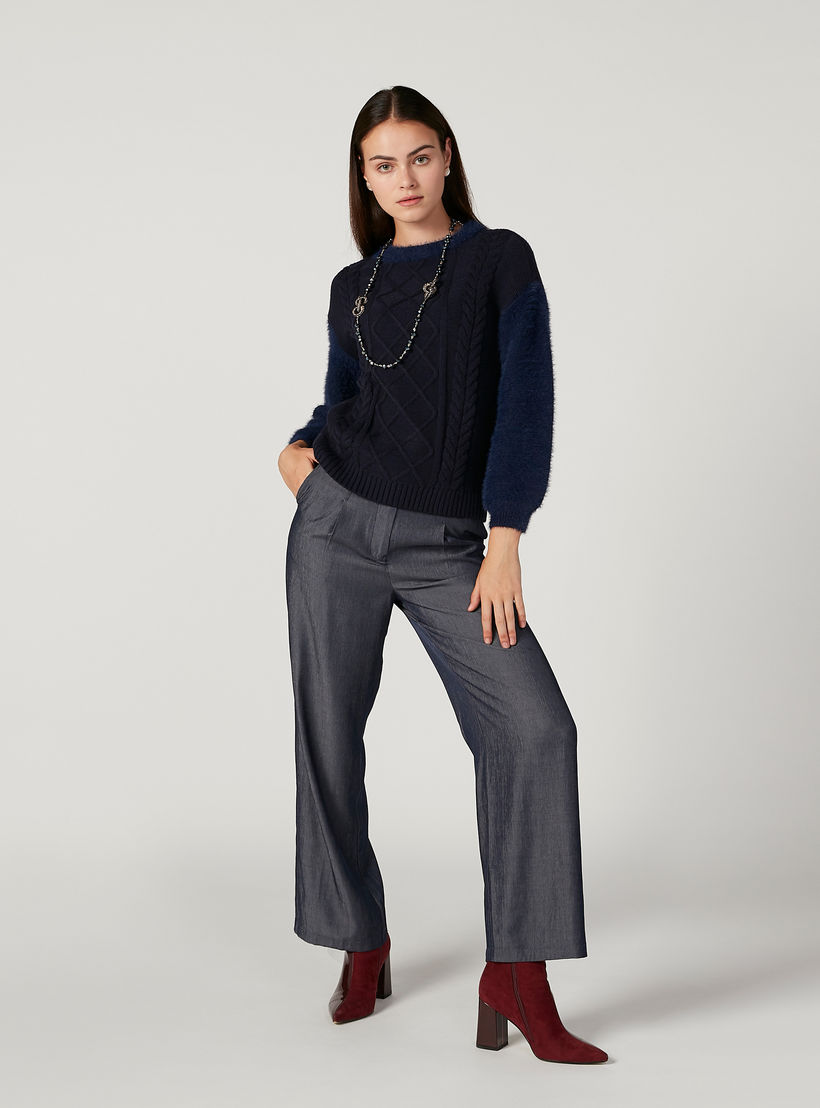 كنزة بقصّة واسعة بارزة الملمس بياقة مستديرة وأكمام طويلة من آيكونيك-women-clothing-cardigansandjumpers-jumpers-image-2