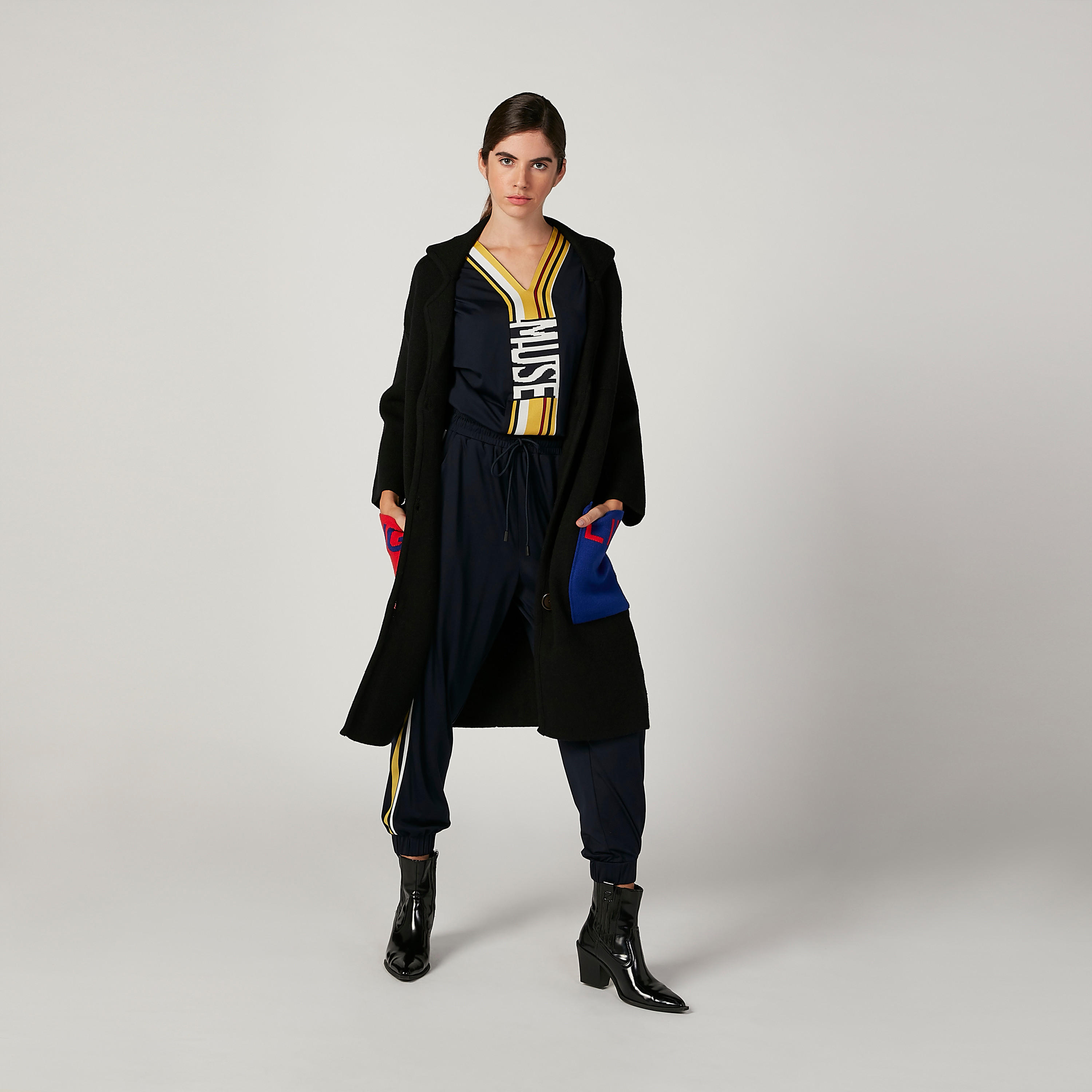 بنطلون رياضي بقصّة واسعة وخصر مرتفع وجيوب من آيكونيك-women-clothing-bottoms-joggers-image-2
