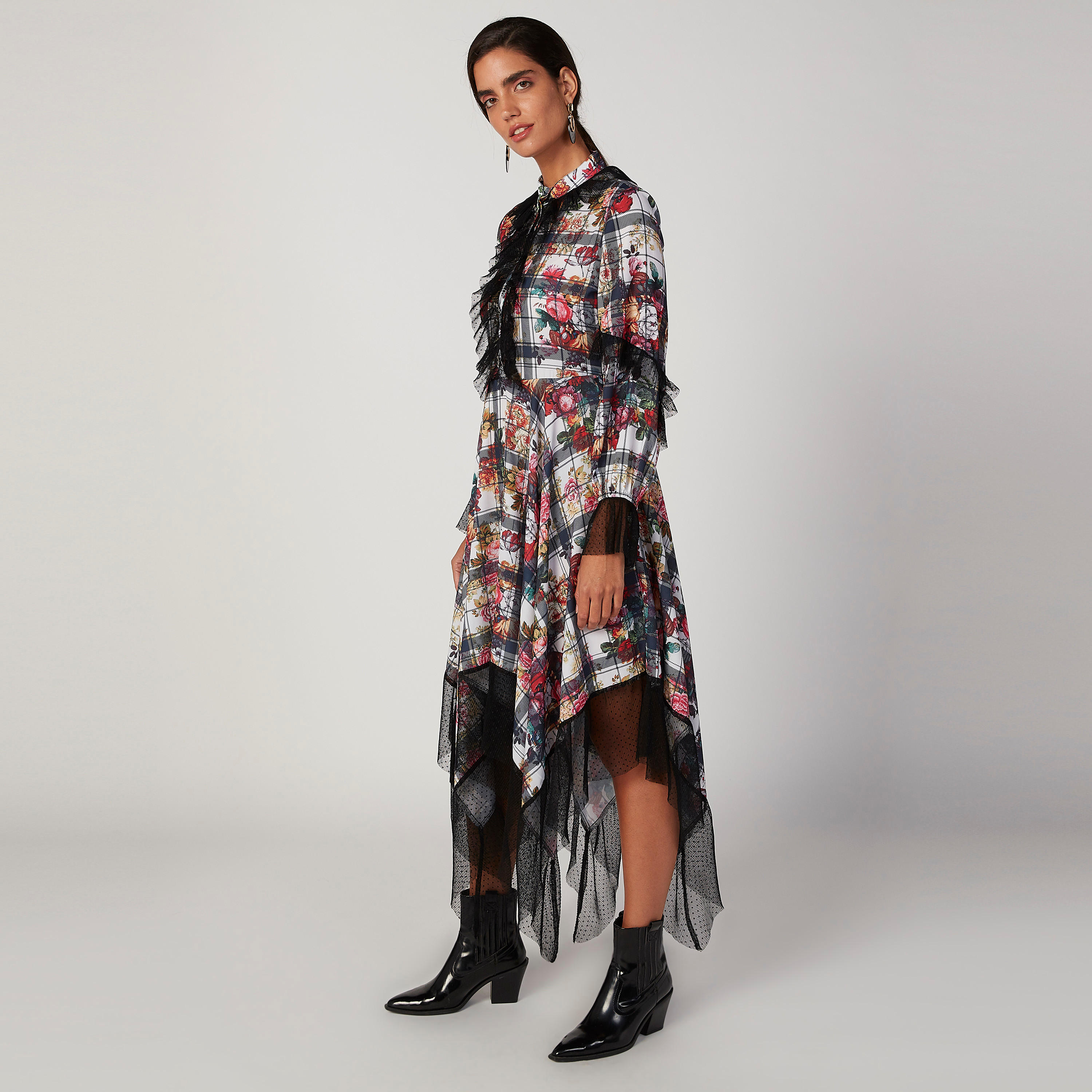 فستان طويل بتفاصيل دانتيل وحواف غير مستوية وطبعات من آيكونيك-women-clothing-dresses-image-5