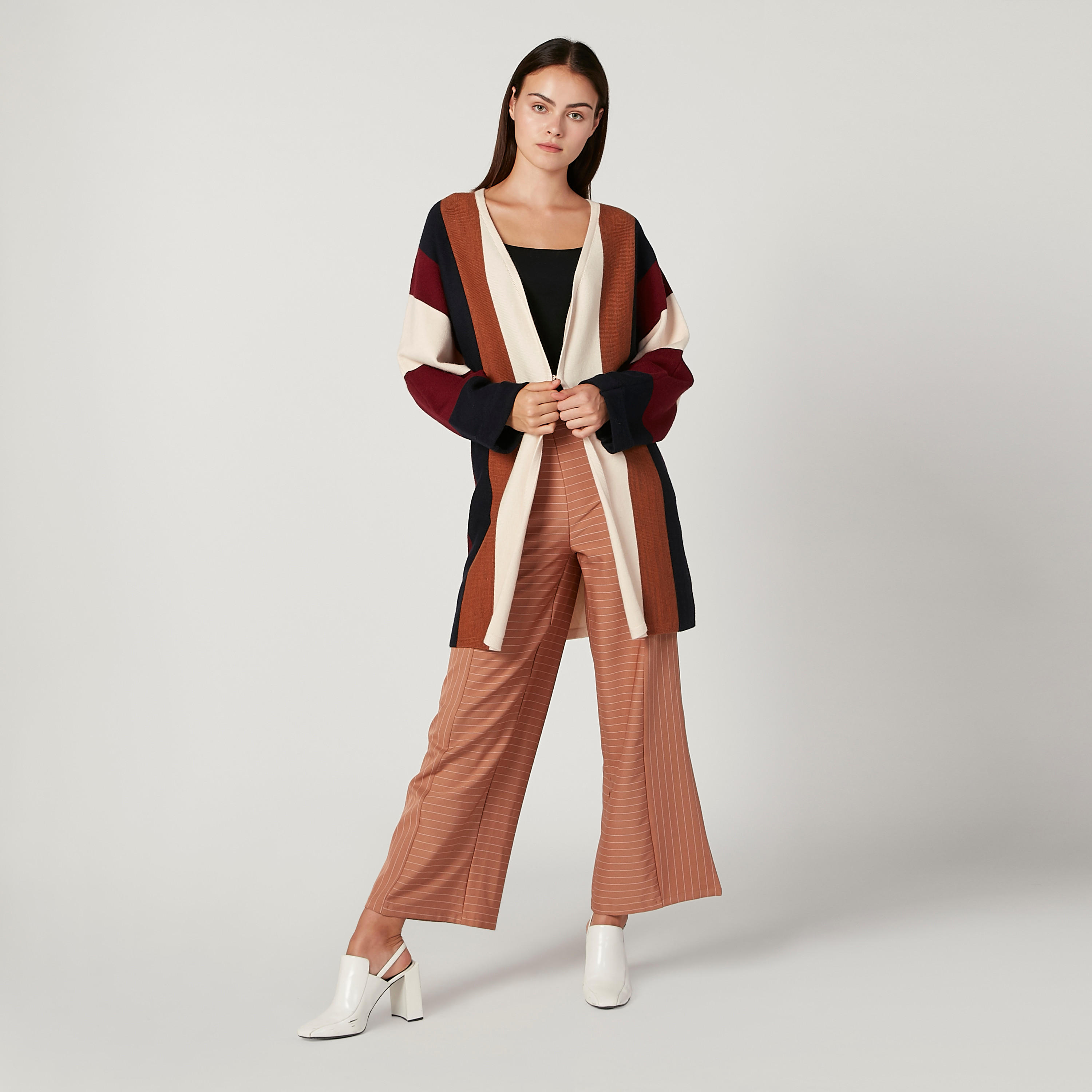 كارديجان بنمط كتل الألوان وأكمام طويلة من آيكونيك-women-winterwear-cardigansandjumpers-cardigans-image-2