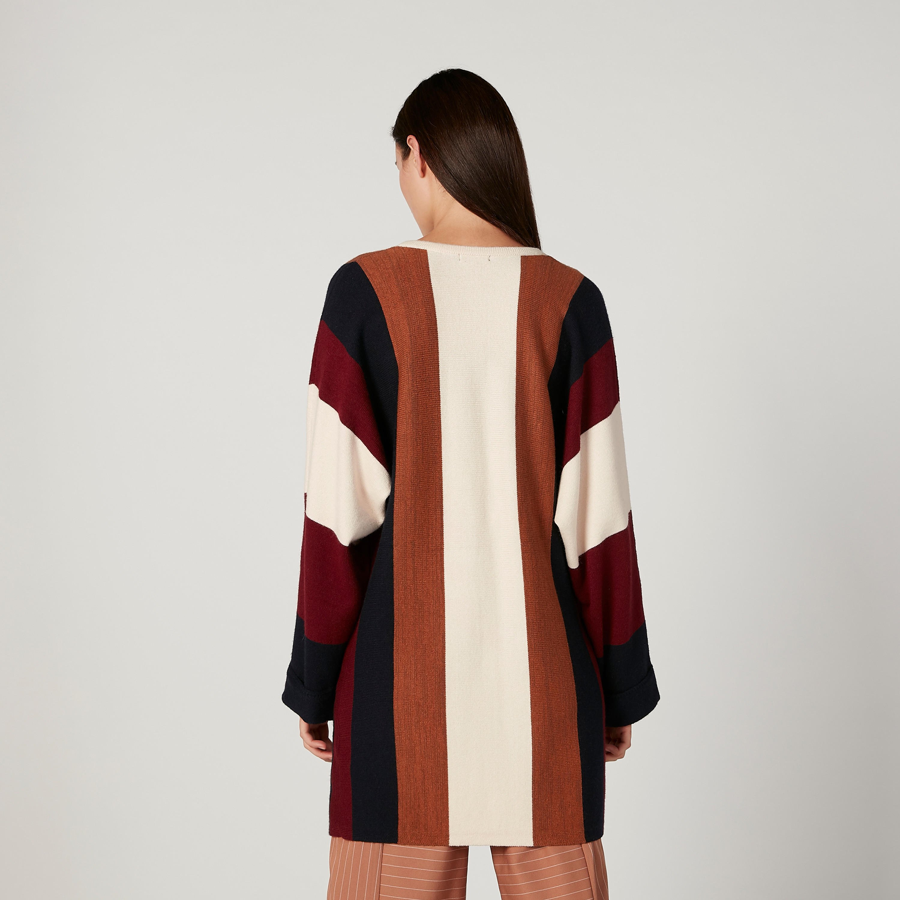 كارديجان بنمط كتل الألوان وأكمام طويلة من آيكونيك-women-winterwear-cardigansandjumpers-cardigans-image-4
