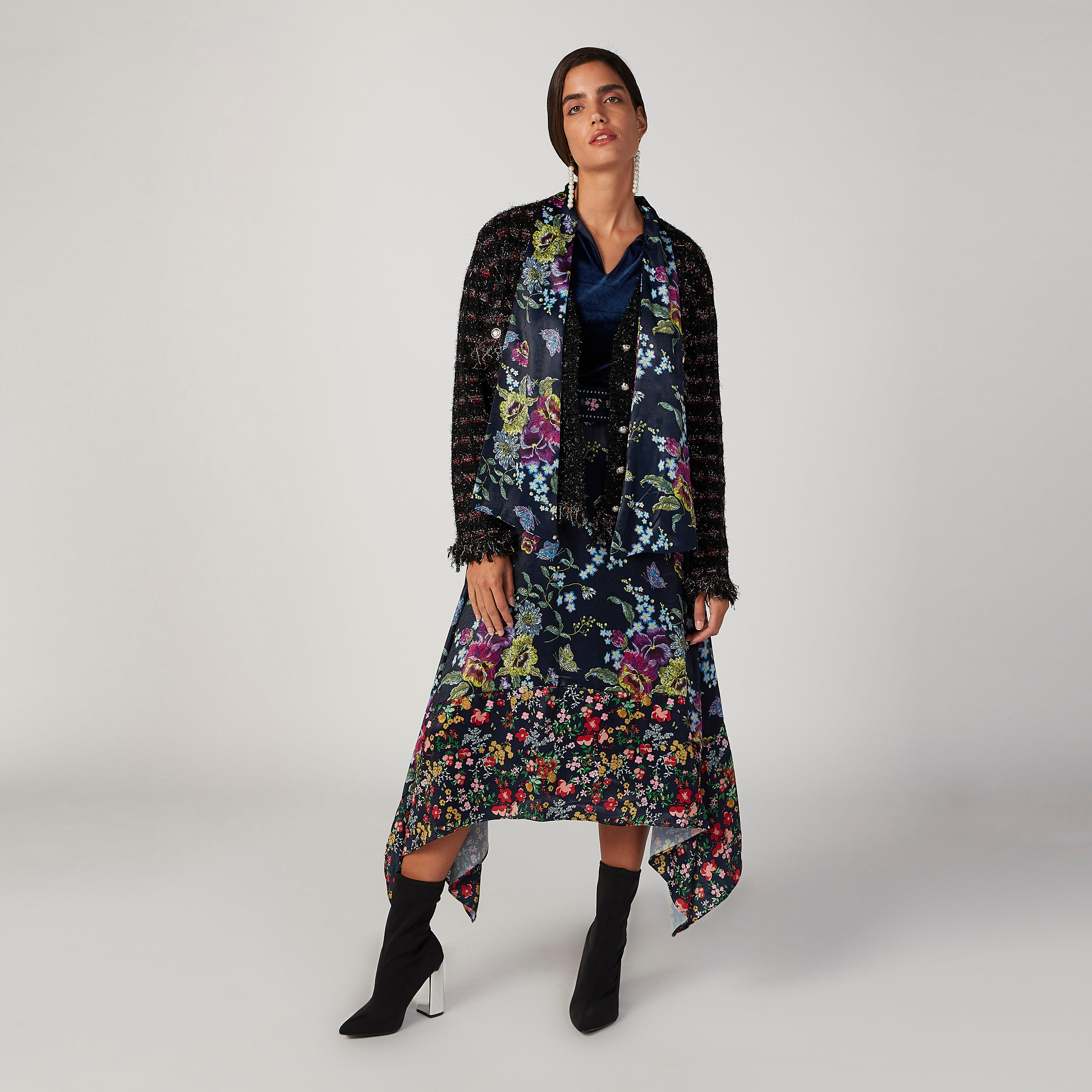 فستان غير متماثل بأكمام طويلة وأربطة وطبعات زهرية من آيكونيك-women-clothing-dresses-image-1