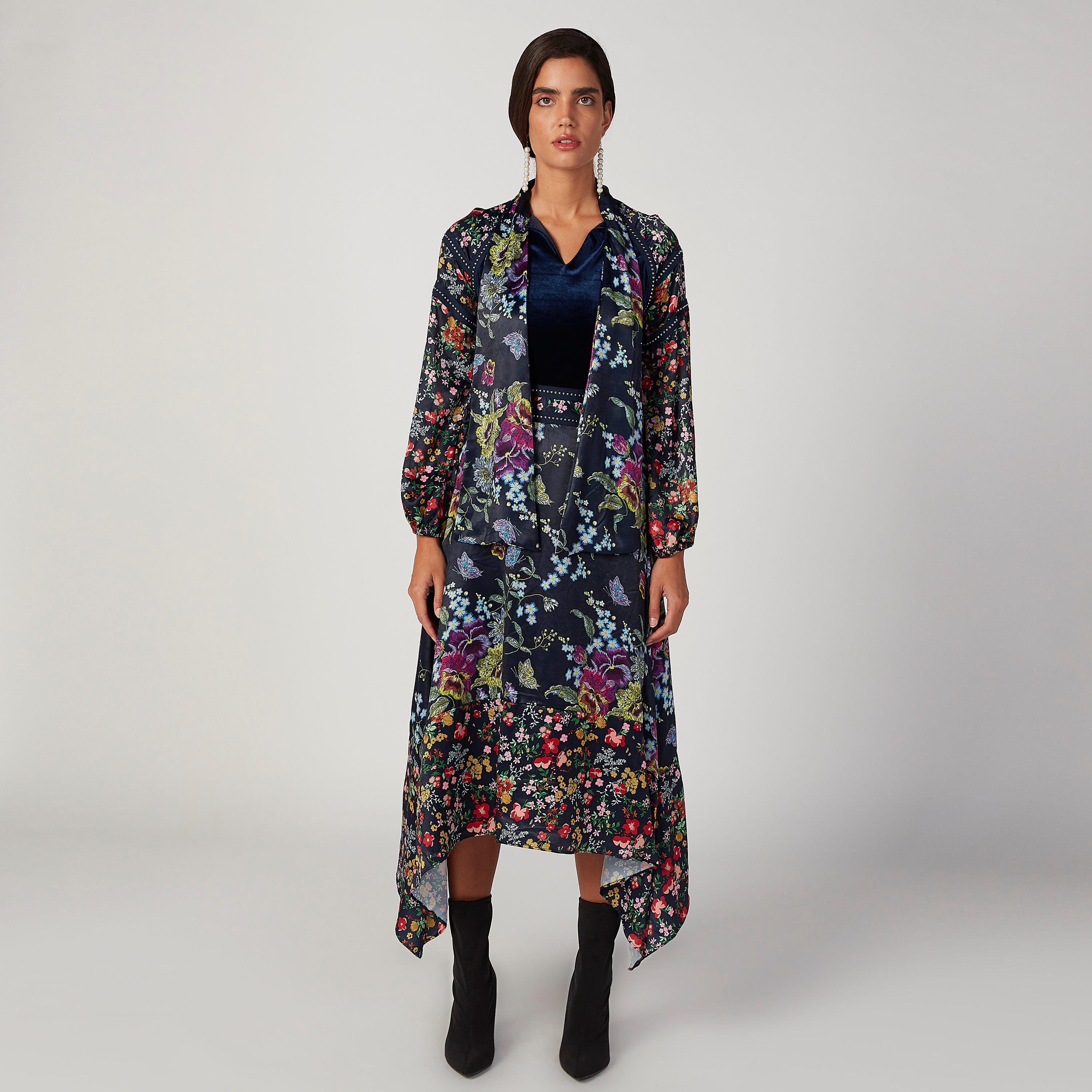 فستان غير متماثل بأكمام طويلة وأربطة وطبعات زهرية من آيكونيك-women-clothing-dresses-image-2