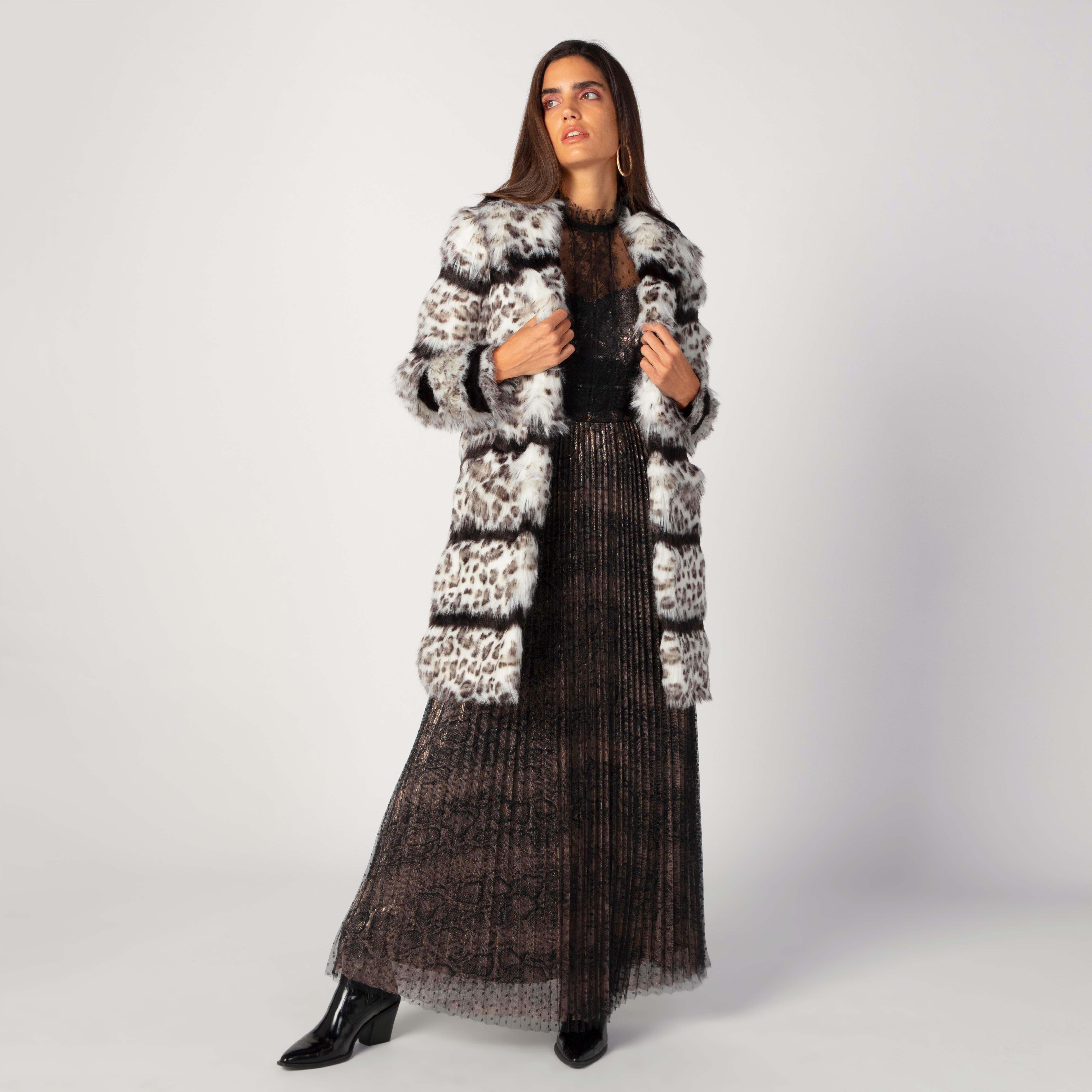 فستان طويل إيه لاين بأكمام بيشوب وتفاصيل دانتيل من آيكونيك-women-clothing-dresses-image-2