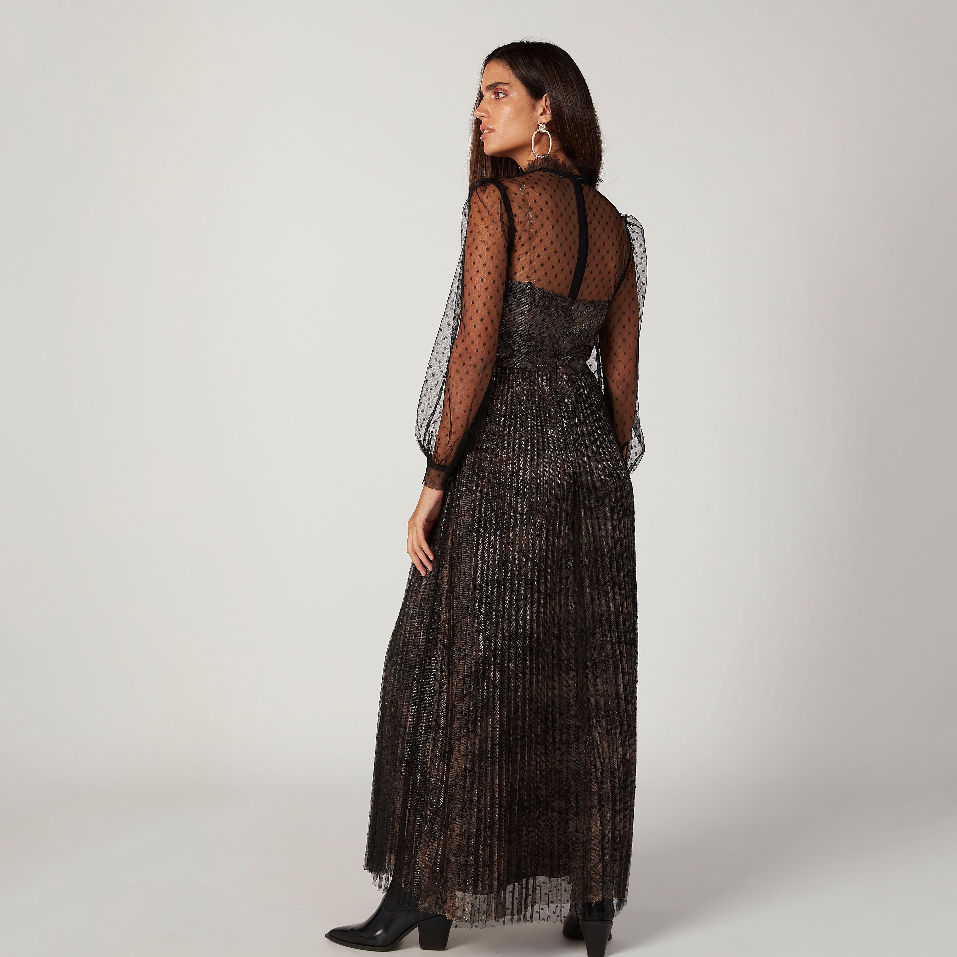 فستان طويل إيه لاين بأكمام بيشوب وتفاصيل دانتيل من آيكونيك-women-clothing-dresses-image-4