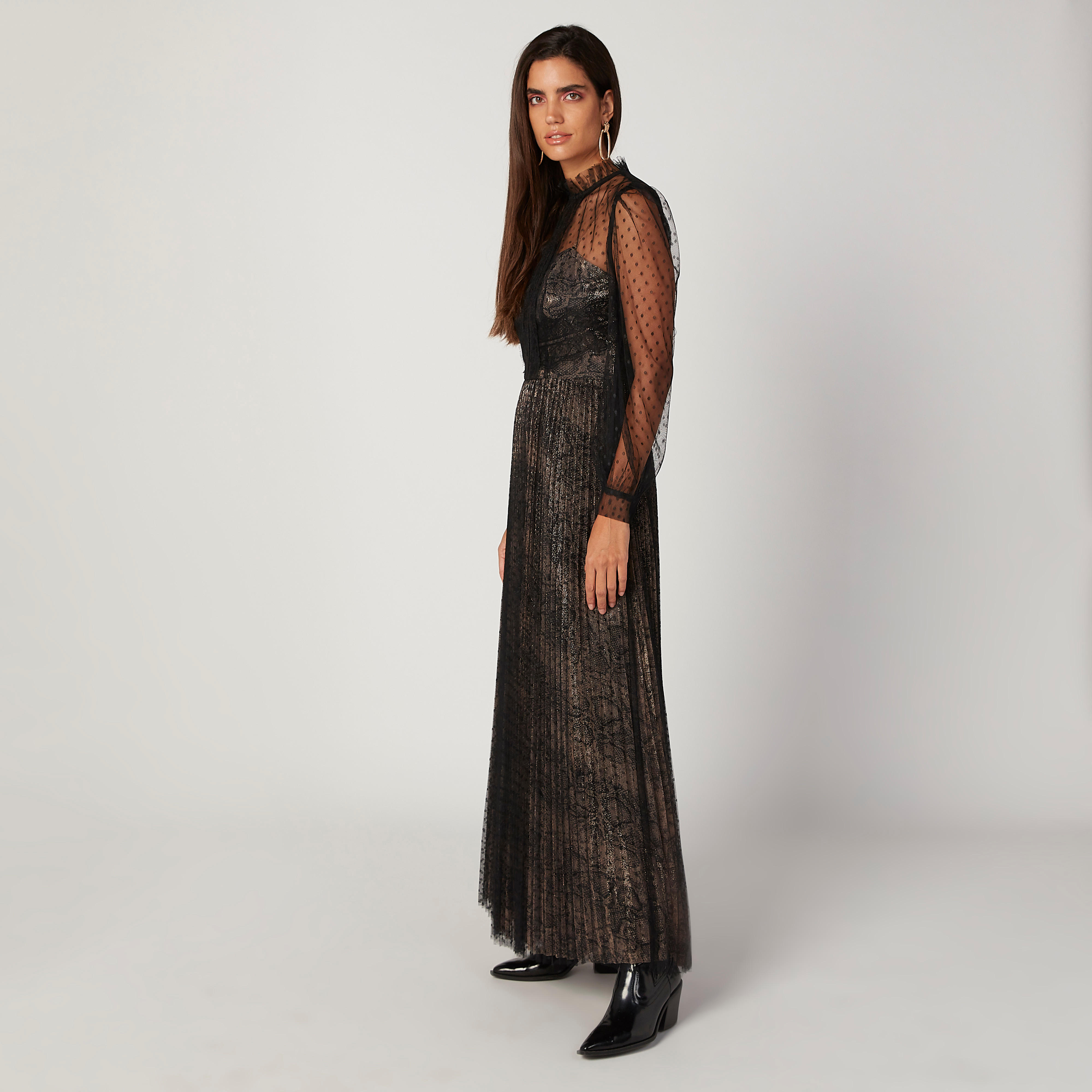 فستان طويل إيه لاين بأكمام بيشوب وتفاصيل دانتيل من آيكونيك-women-clothing-dresses-image-5