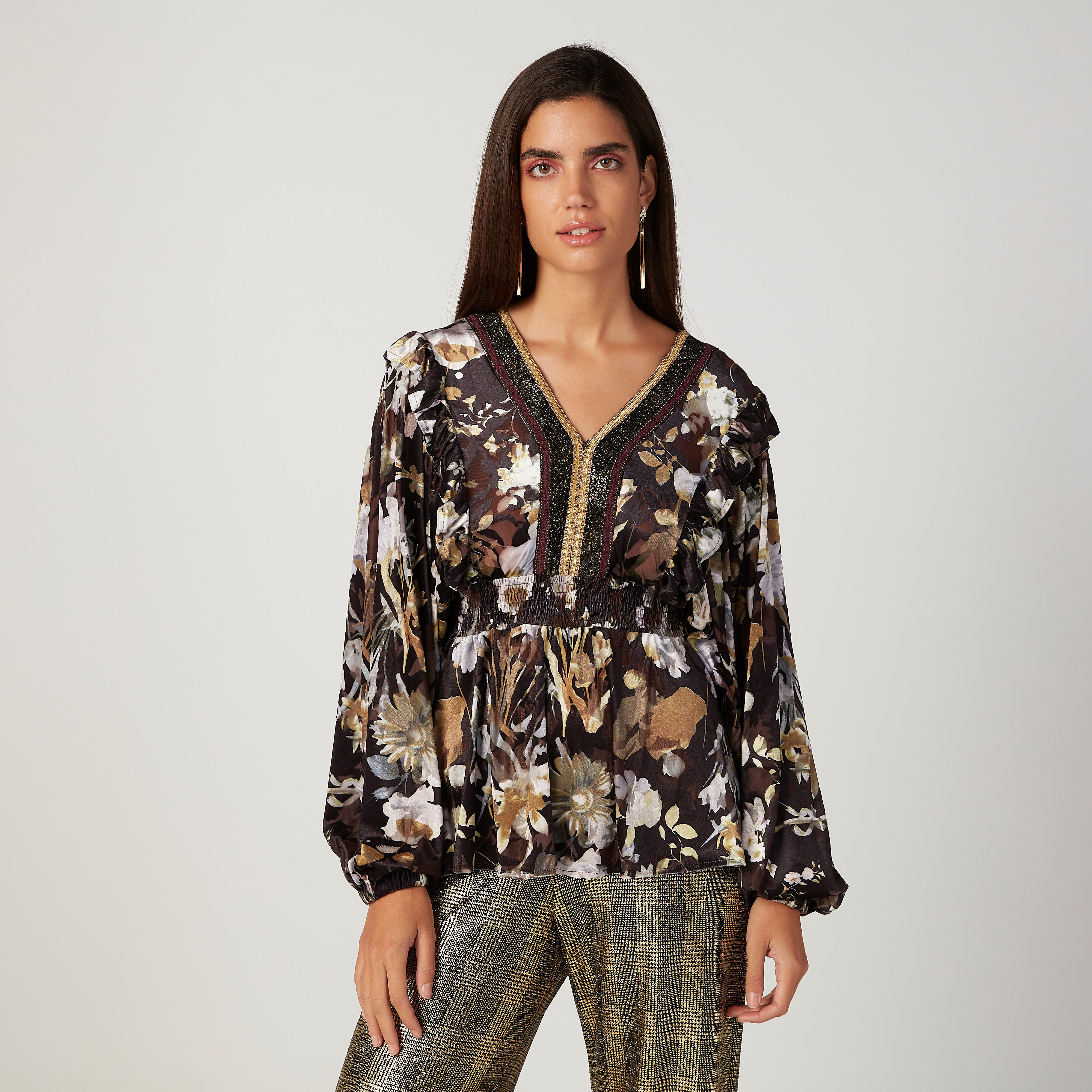 بلوزة بيبلوم بياقة V وأكمام بيشوب وطبعات زهرية من آيكونيك-women-clothing-shirtsandblouses-blouses-image-1