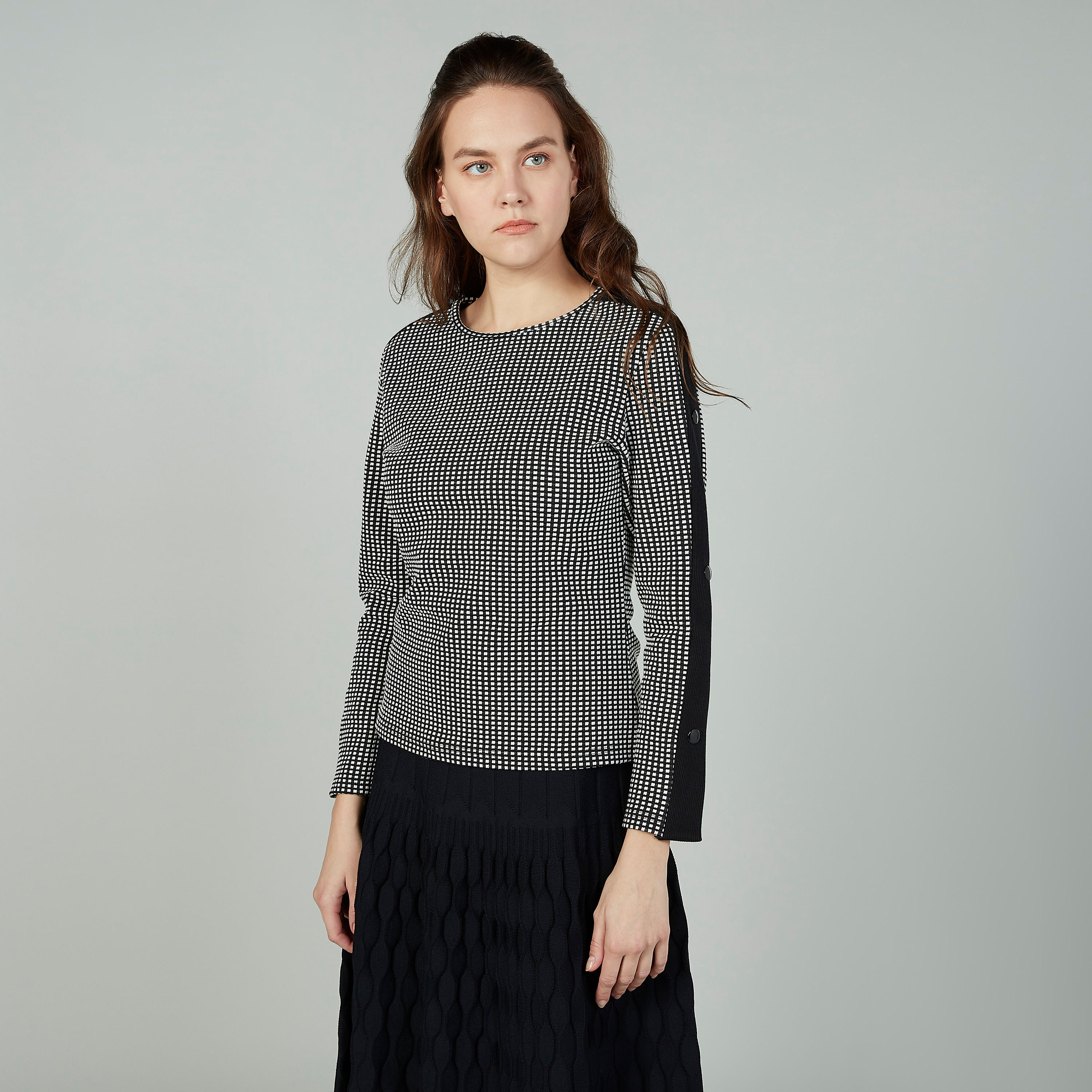 كنزة كاروهات بياقة قارب بأكمام طويلة-women-clothing-tshirts-image-1