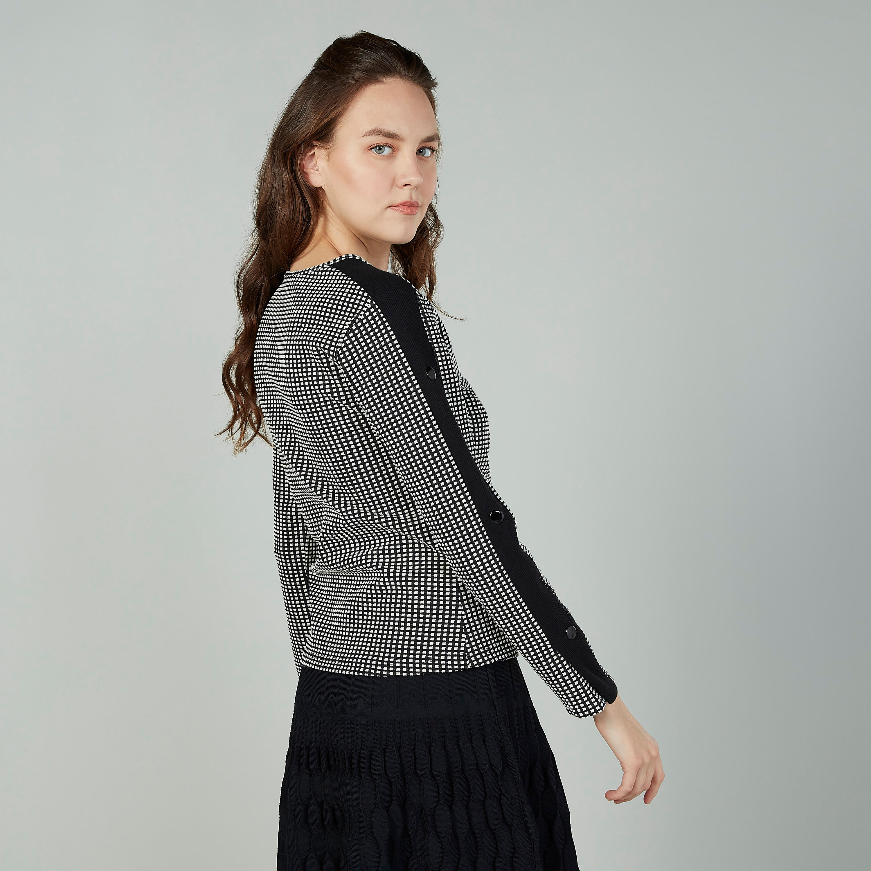 كنزة كاروهات بياقة قارب بأكمام طويلة-women-clothing-tshirts-image-4