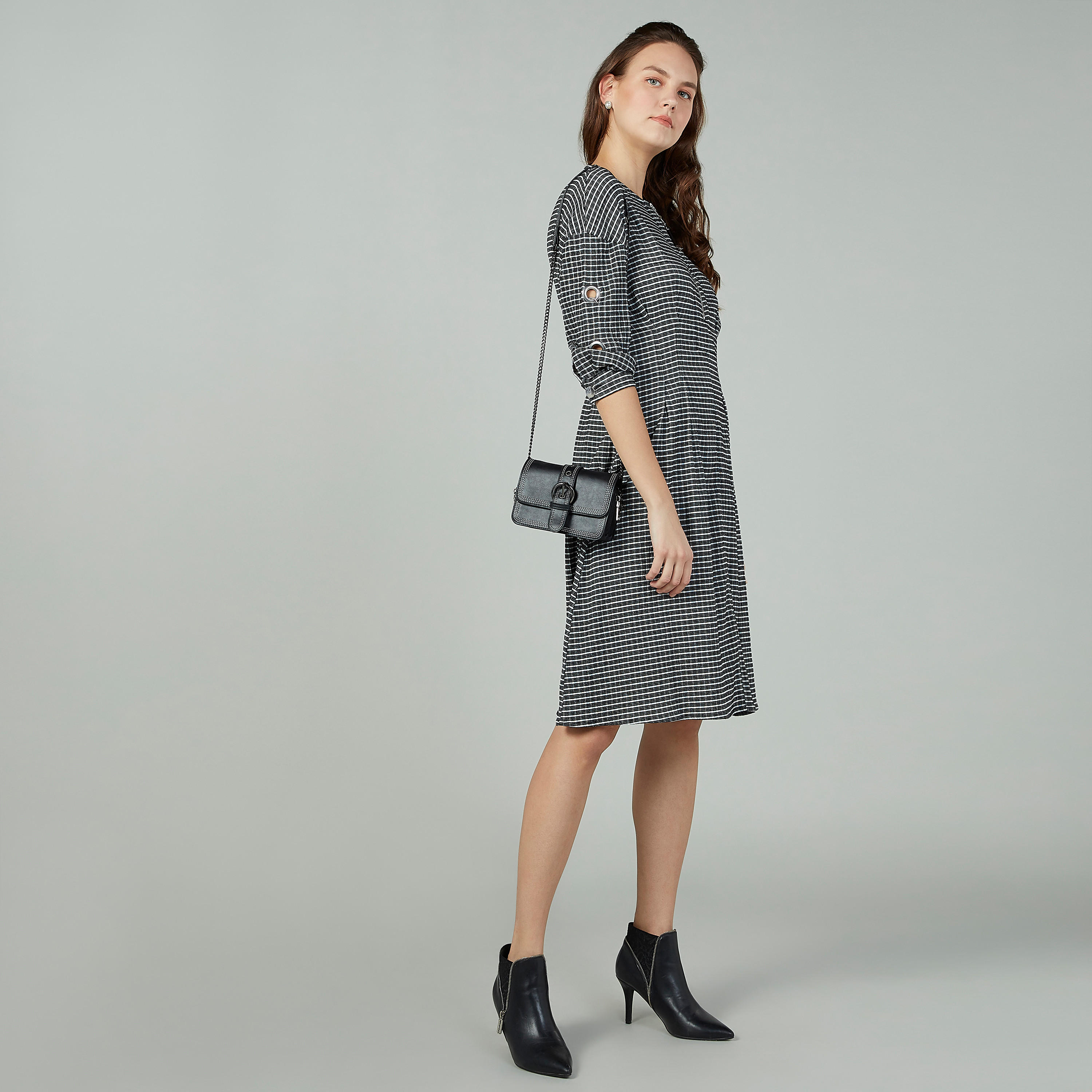 فستان كاروهات إيه لاين متوسط الطول بأكمام 3/4 من آيكونيك-women-clothing-dresses-image-2